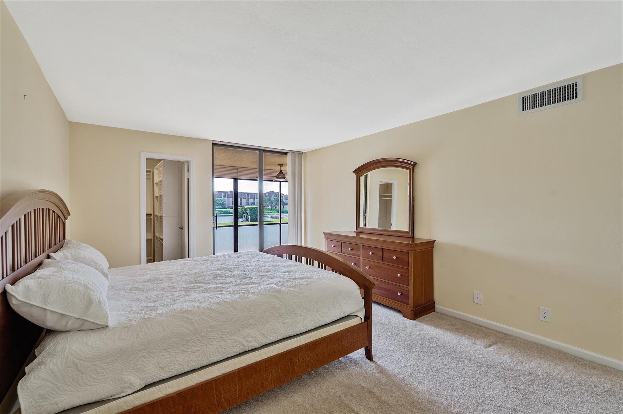 WOODLAND LAKES - Residential