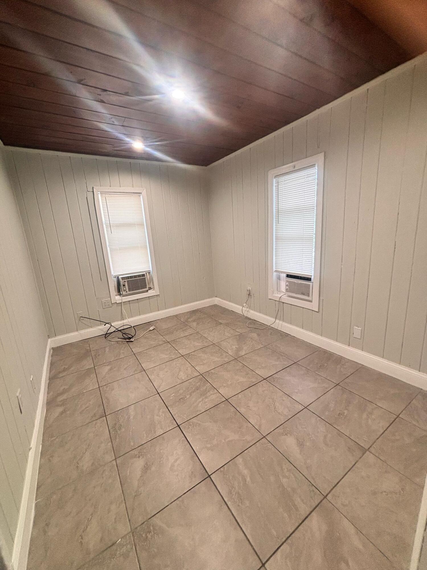 817 NW 7th Street