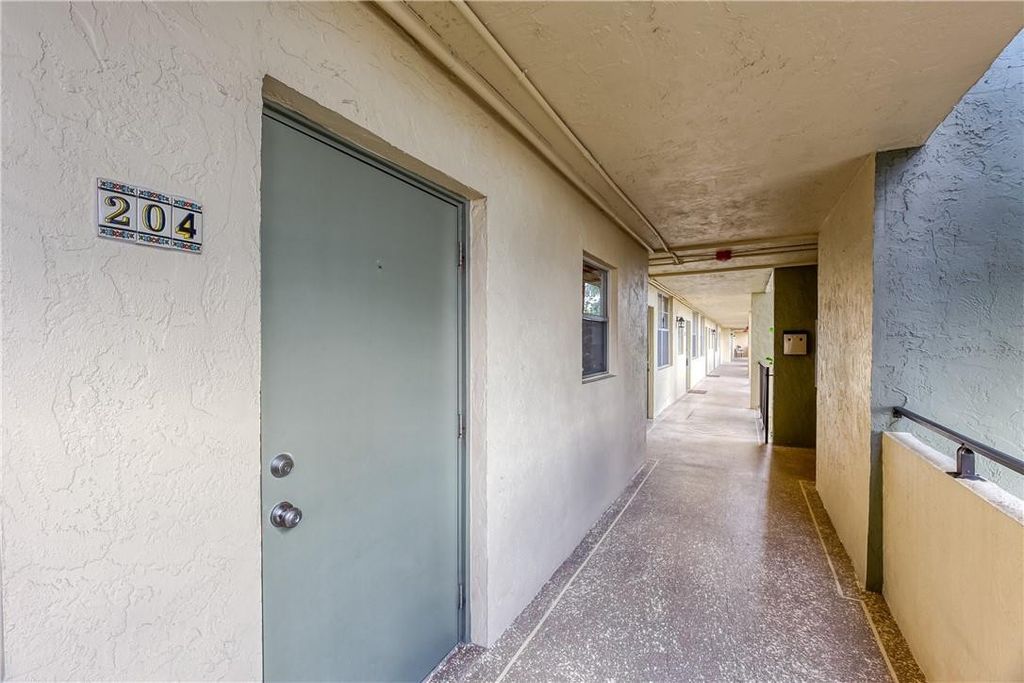 Photo of 2400 NE 10th Street #204, Pompano Beach, FL 33062 (MLS # B26020022)
