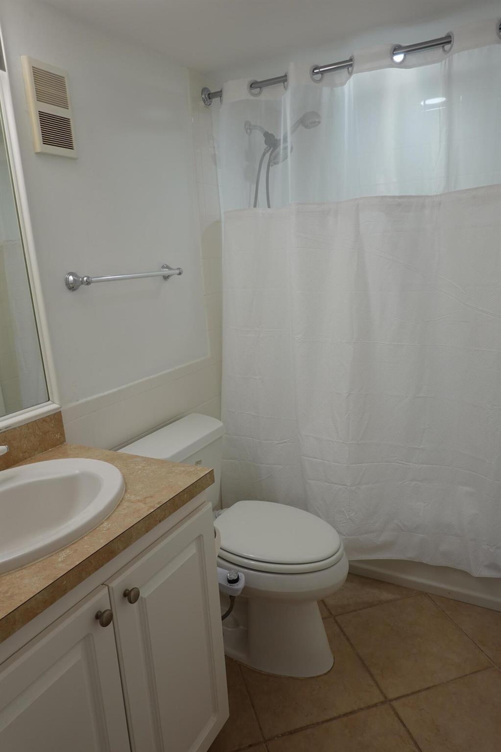 CROSS FOX CONDO - Residential Lease
