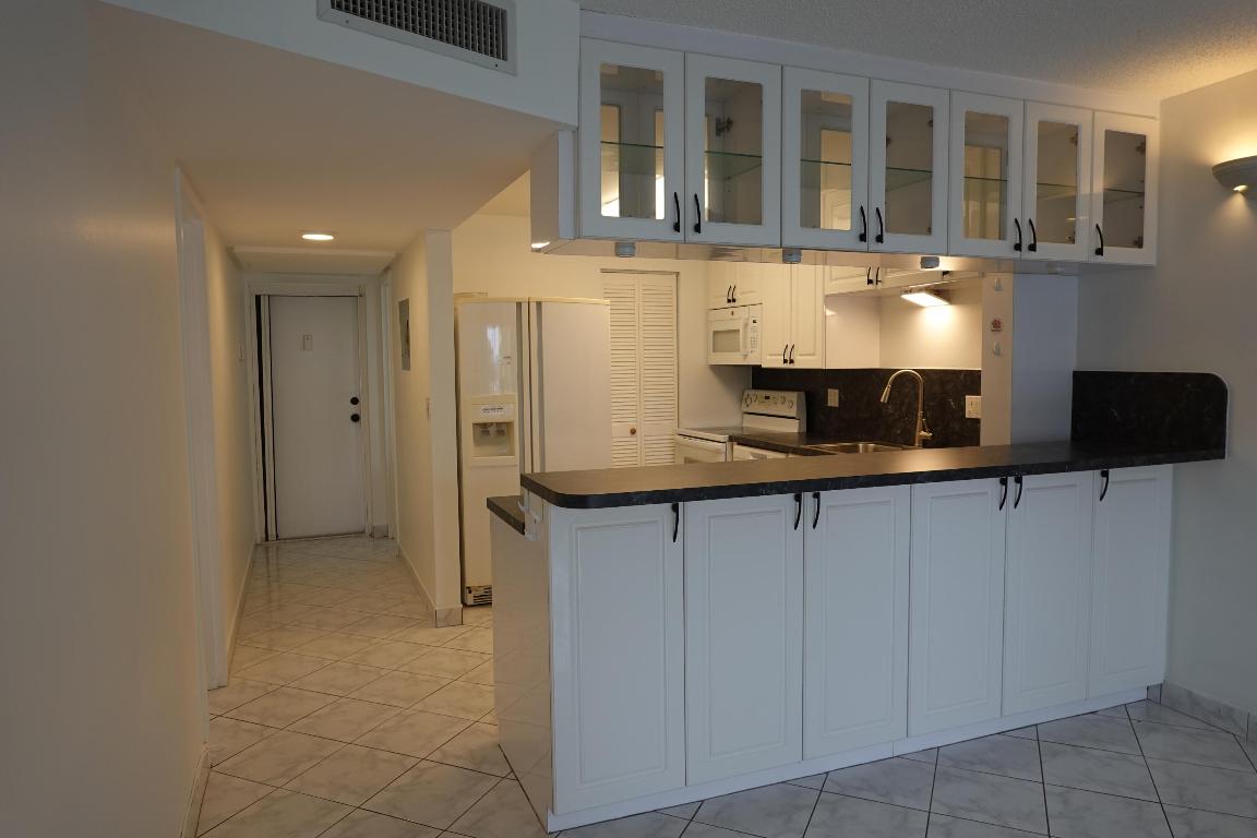 CROSS FOX CONDO - Residential Lease