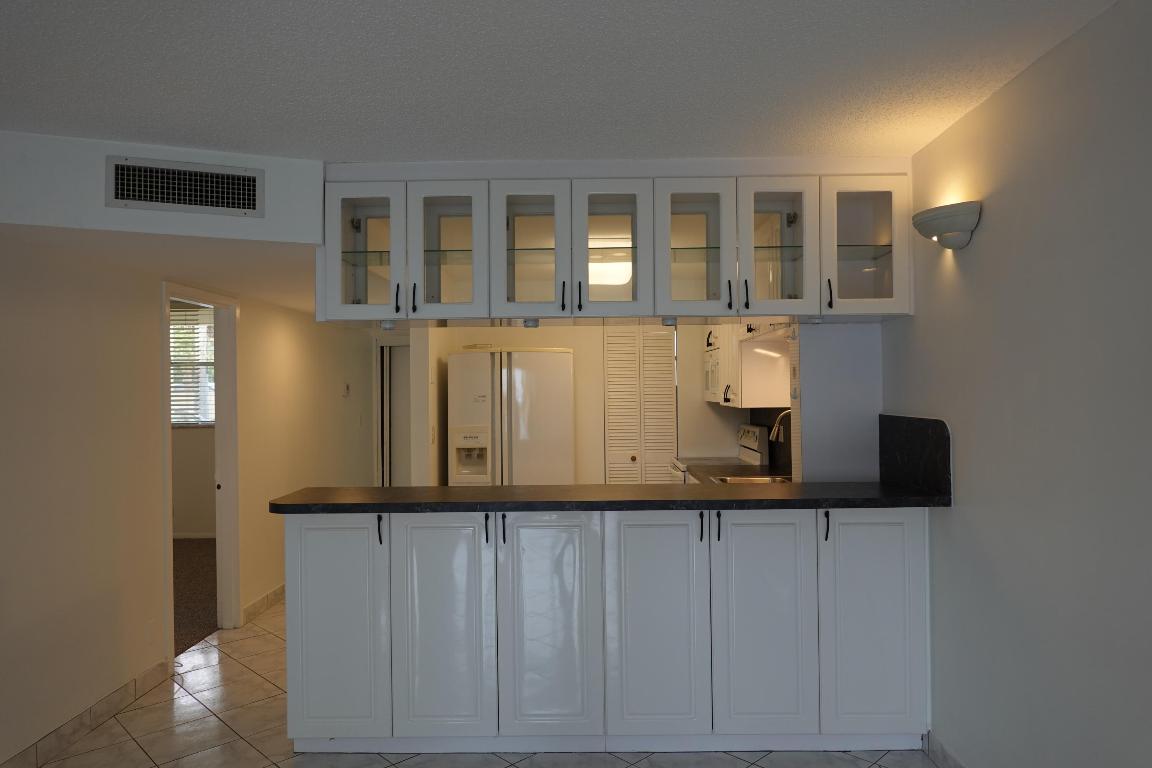 CROSS FOX CONDO - Residential Lease