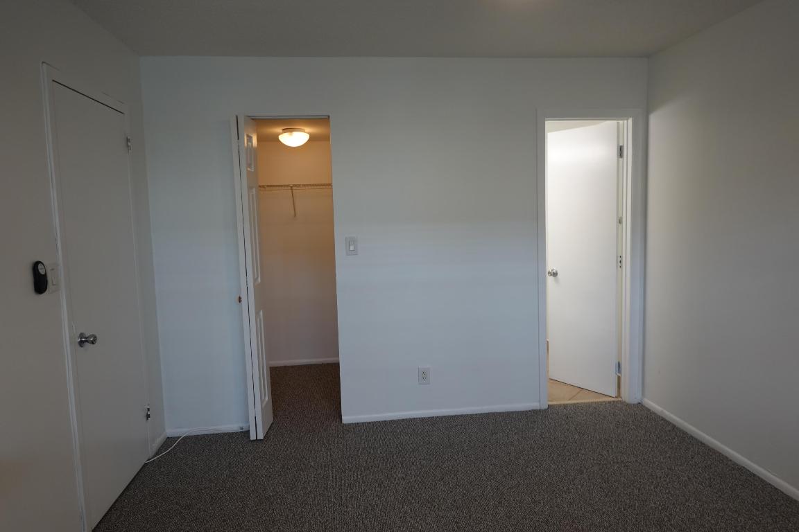 CROSS FOX CONDO - Residential Lease