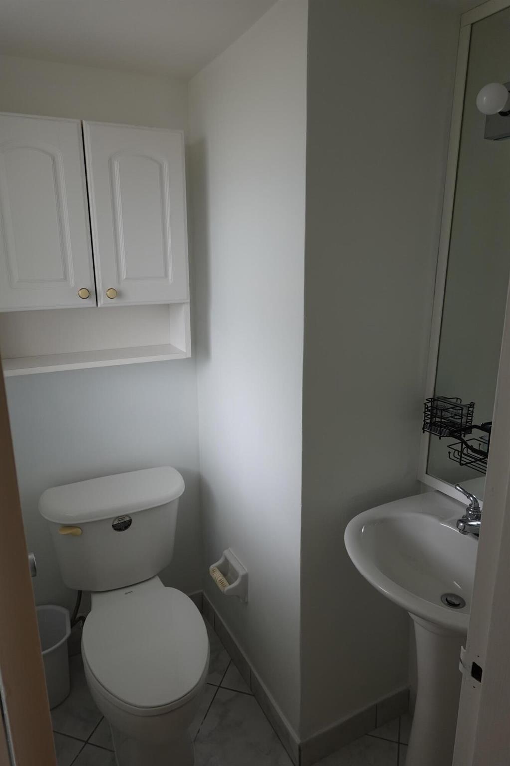 CROSS FOX CONDO - Residential Lease