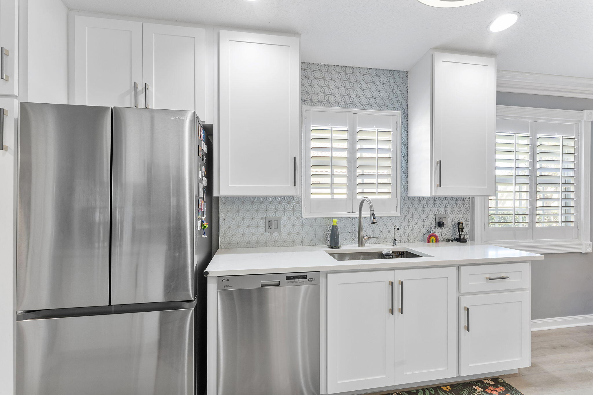 VILLAGEWALK - Residential