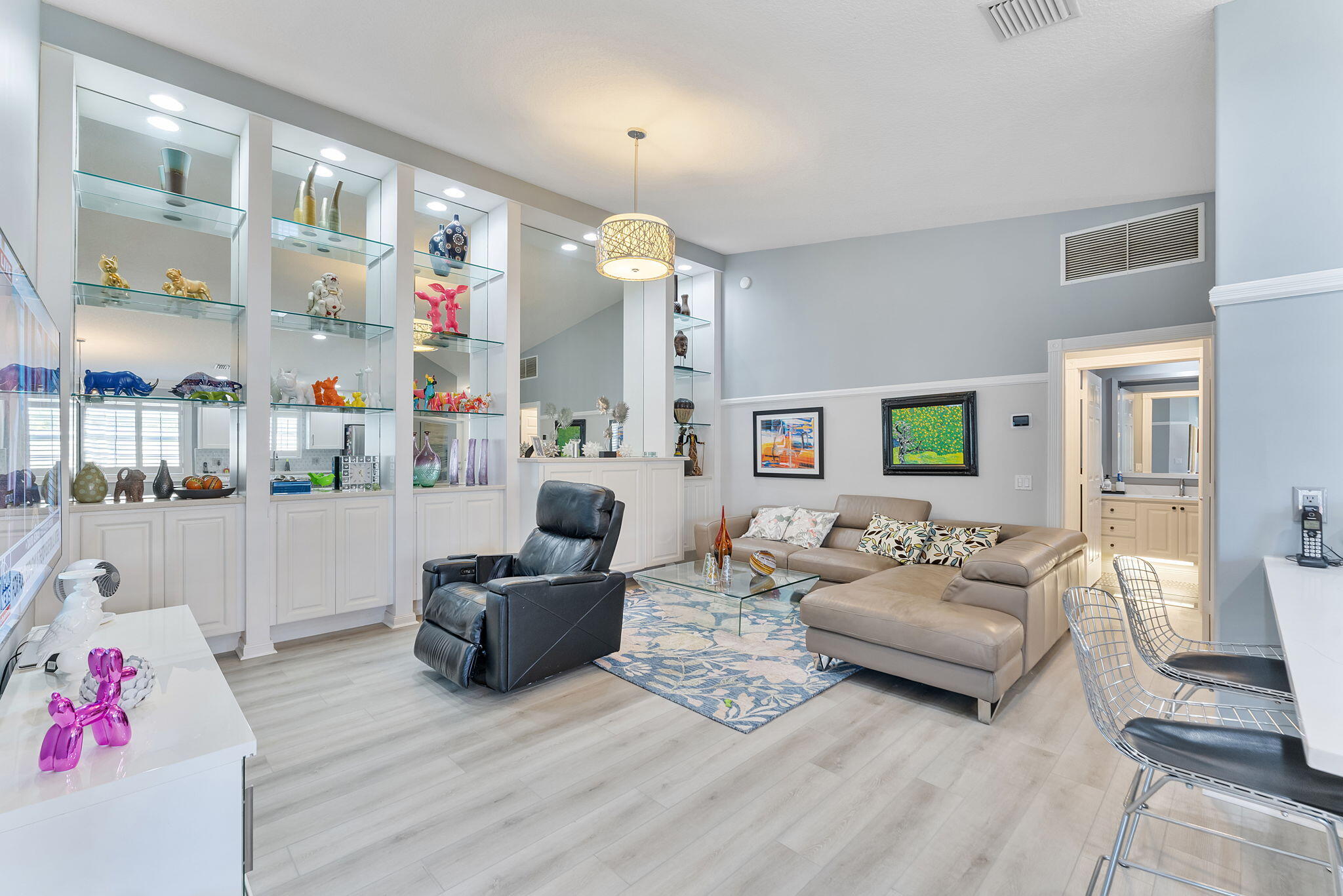 VILLAGEWALK - Residential