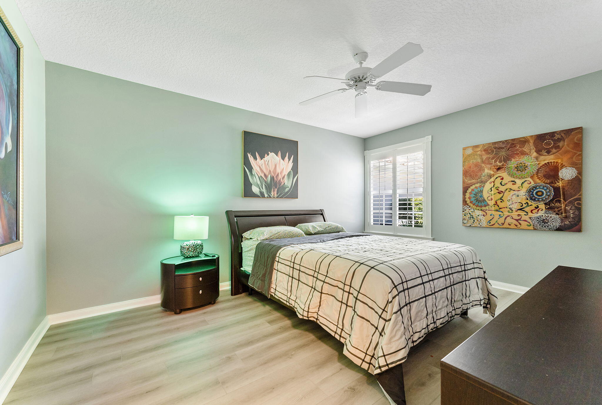 VILLAGEWALK - Residential