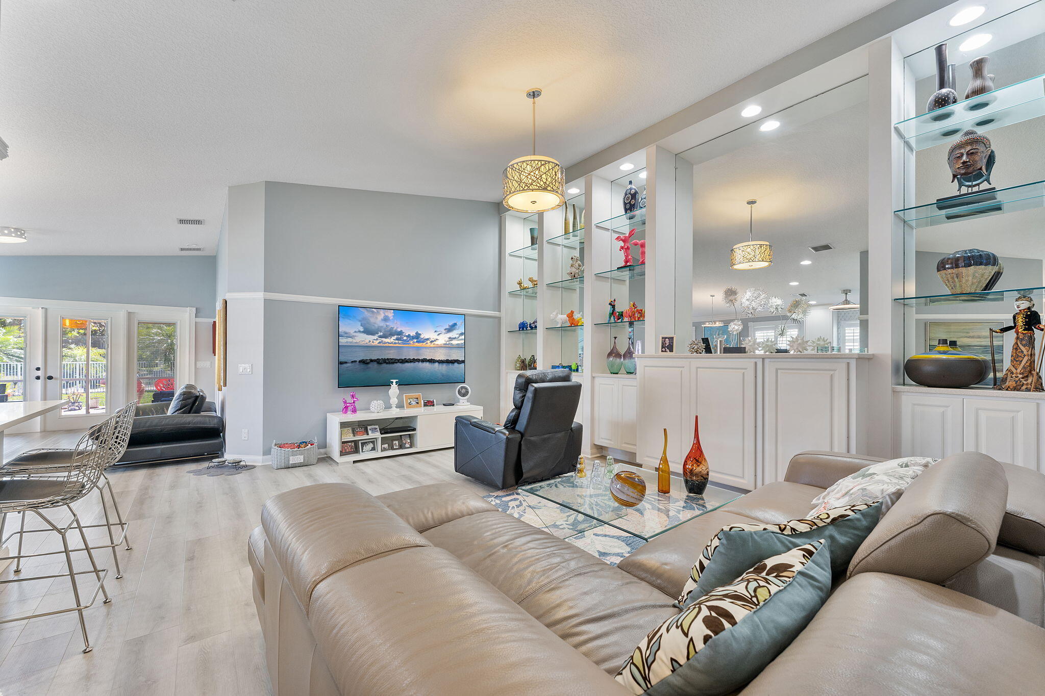 VILLAGEWALK - Residential