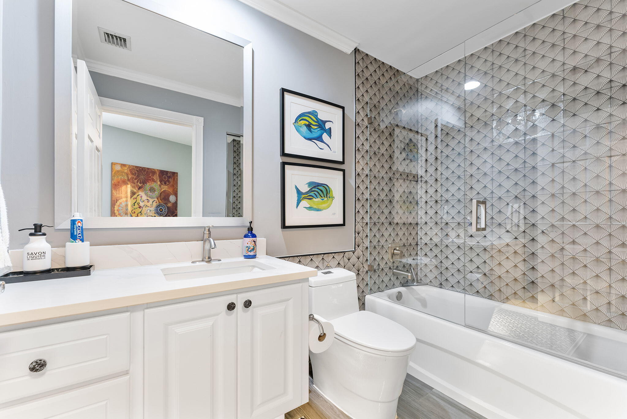 VILLAGEWALK - Residential