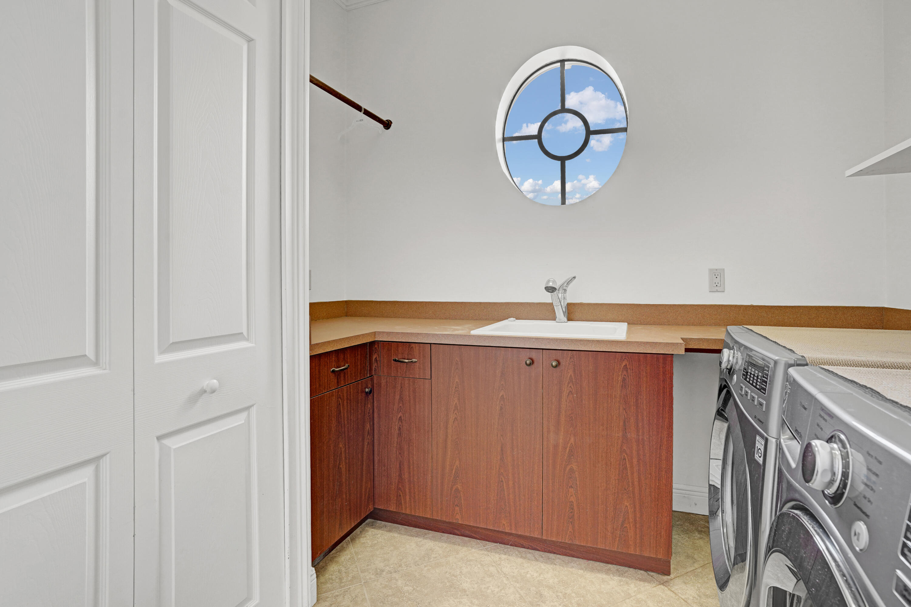 PORT ST LUCIE SECTION 46 1ST REPLAT - Residential