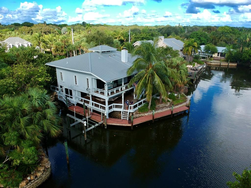 Photo of 126 S Sewalls Point Road, Sewalls Point, FL 34996 (MLS # R10768690)