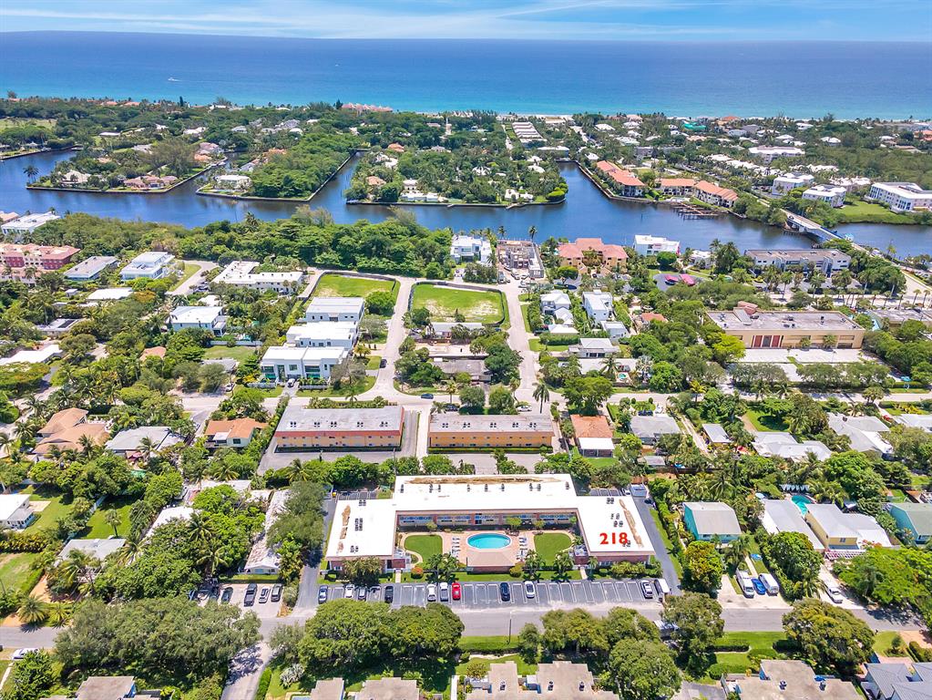 Charming Condo within walking distance to the Intracoastal waterway and beach. Condo has direct view from balcony of pool and it's own private patio. Very short distance to downtown Delray where there is a vast variation of food, music and shopping. Minutes to Palm Beach and Ft Lauderdale International Airports. Come enjoy Florida living in a quaint and charming community. * 55 Plus Community*