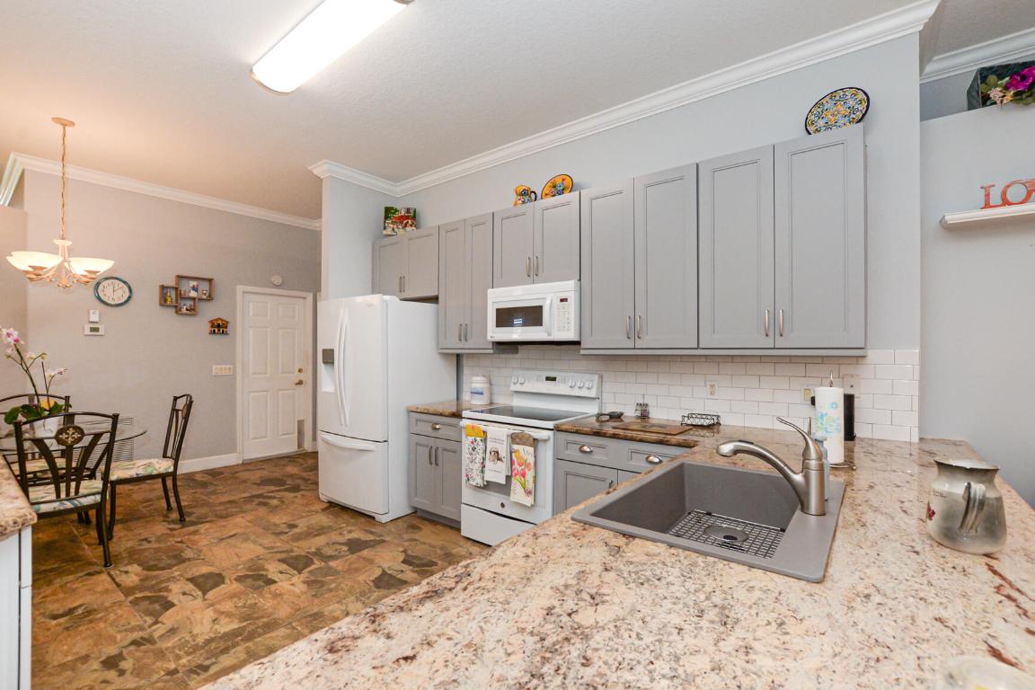 KINGS ISLE (Isle of Capri) - Residential