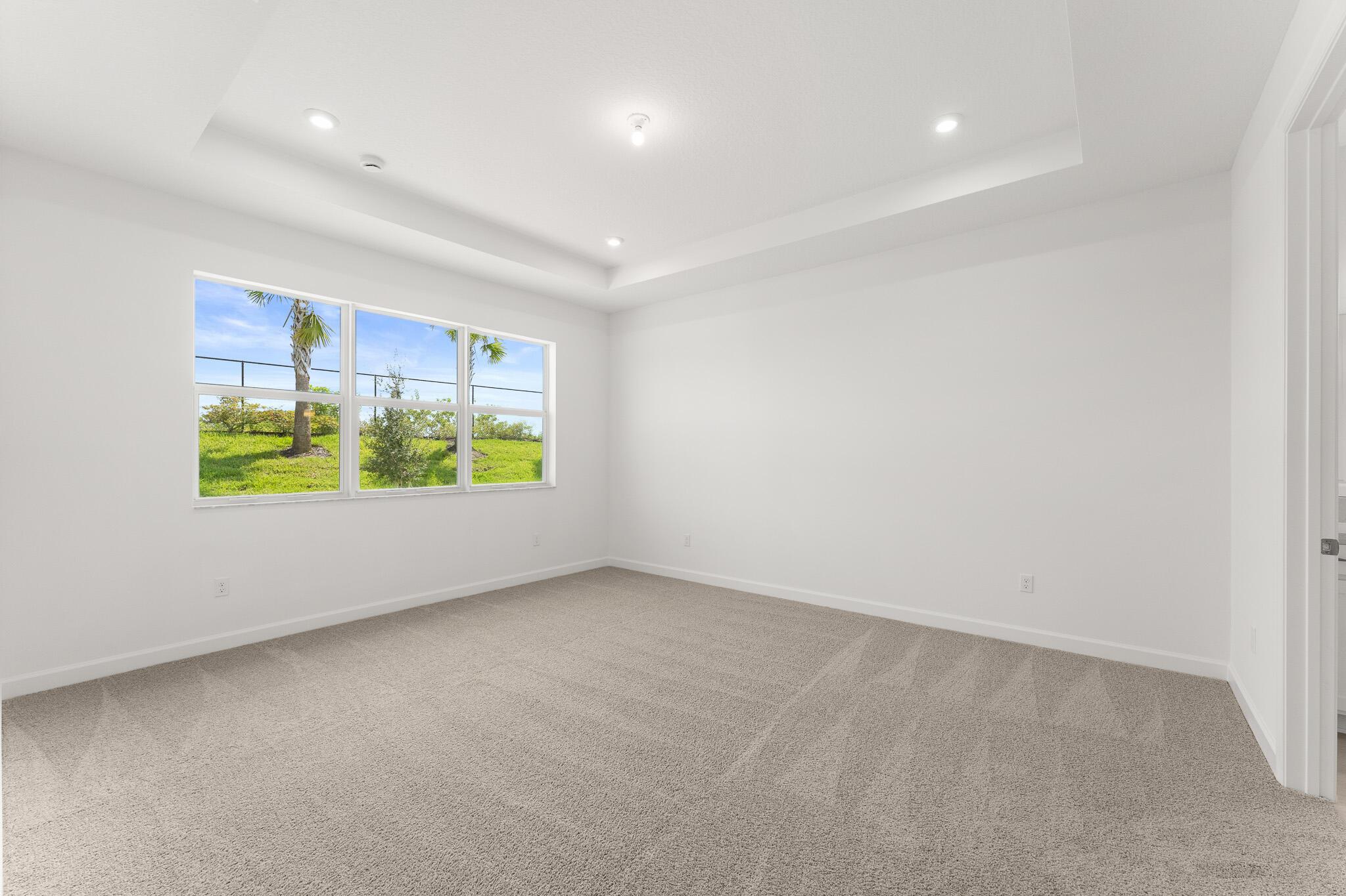 TELARO AT SOUTHERN GROVE - Residential