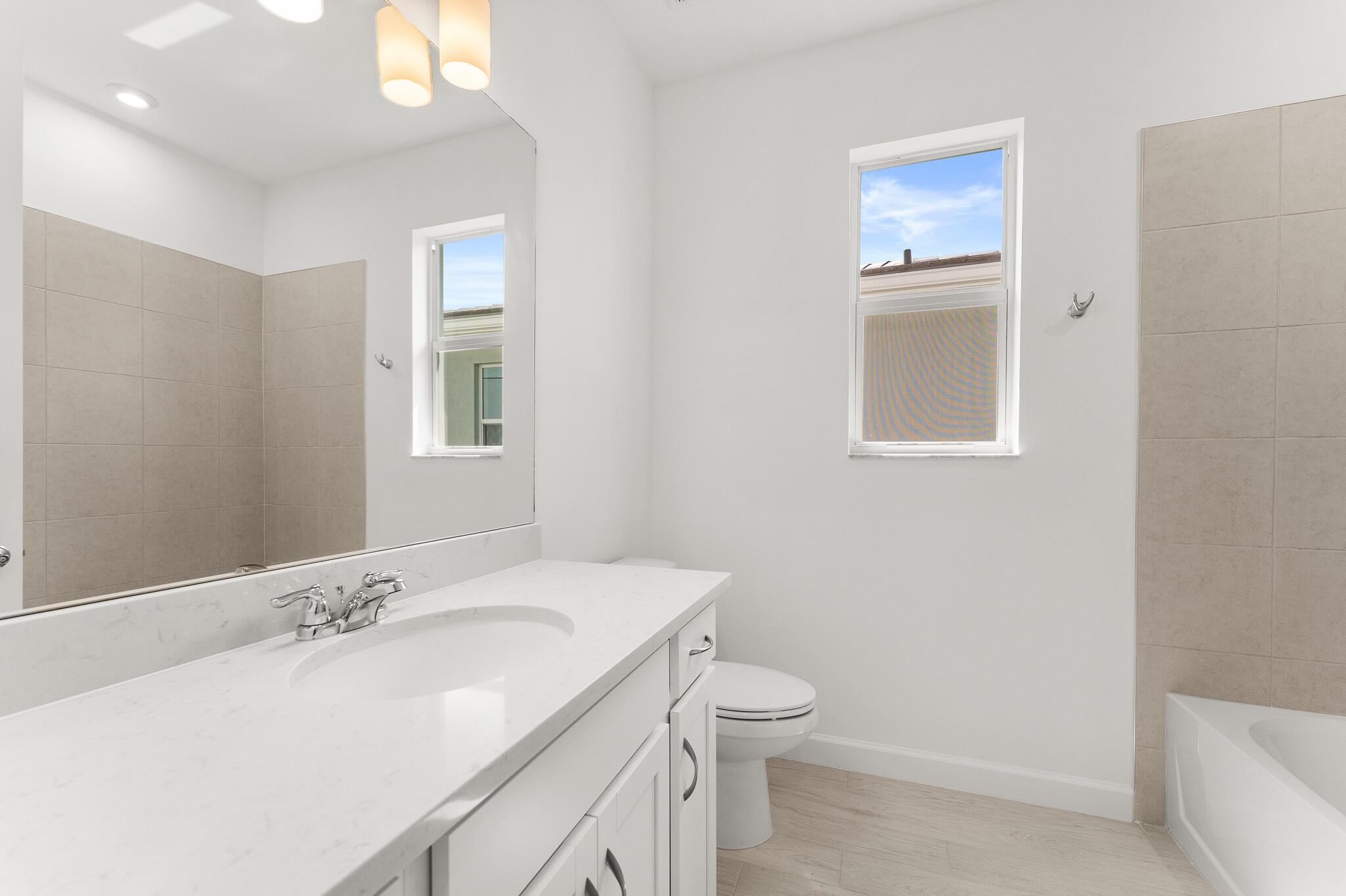 TELARO AT SOUTHERN GROVE - Residential