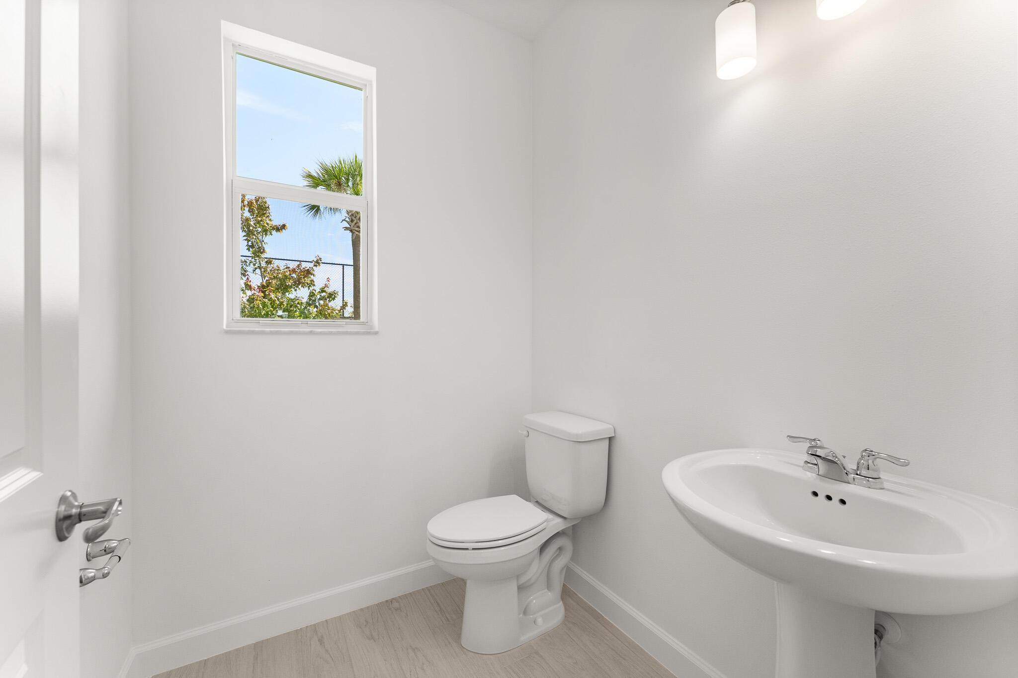 TELARO AT SOUTHERN GROVE - Residential