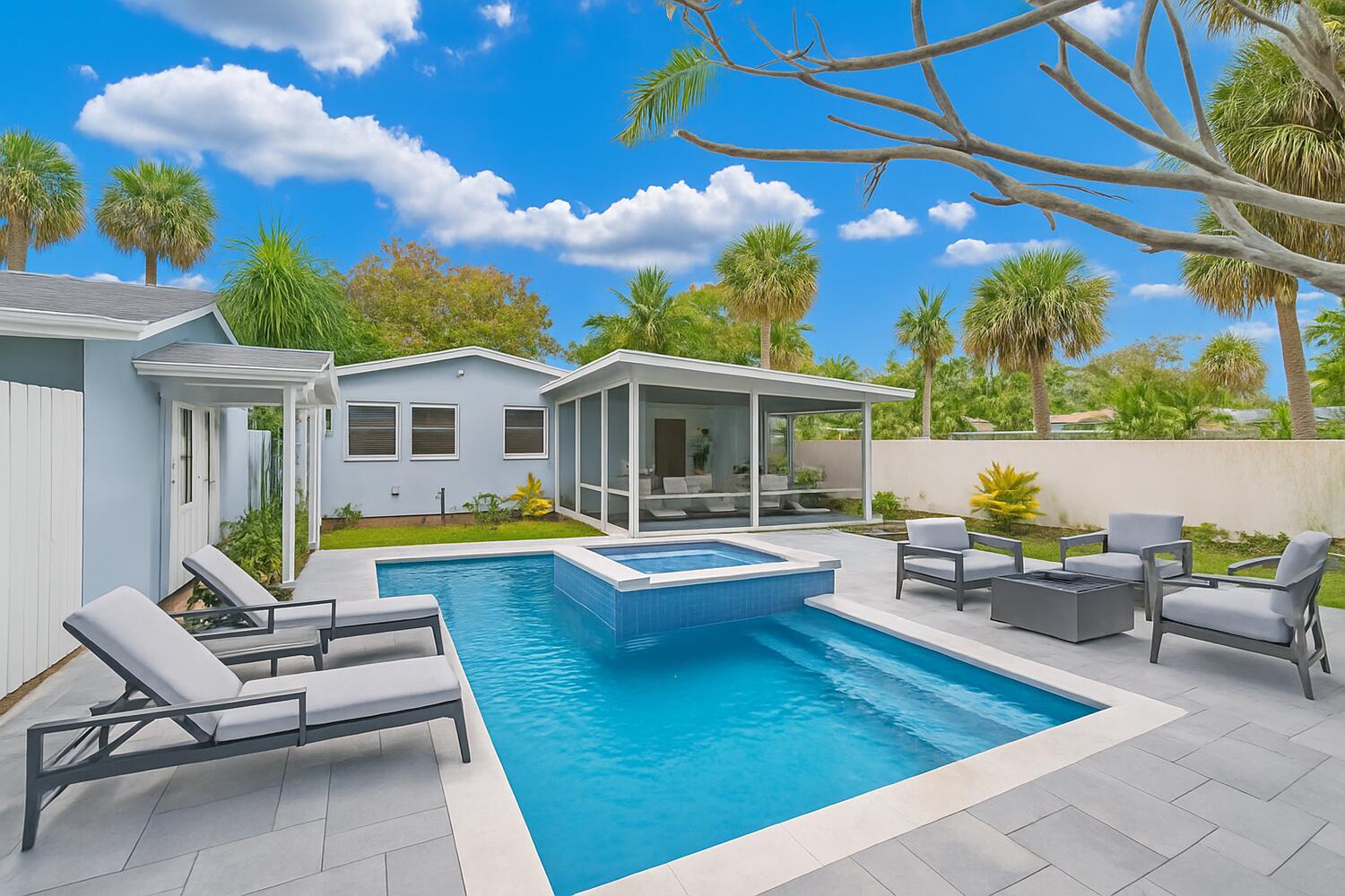 TRADE WINDS ESTATES FIRST - Residential