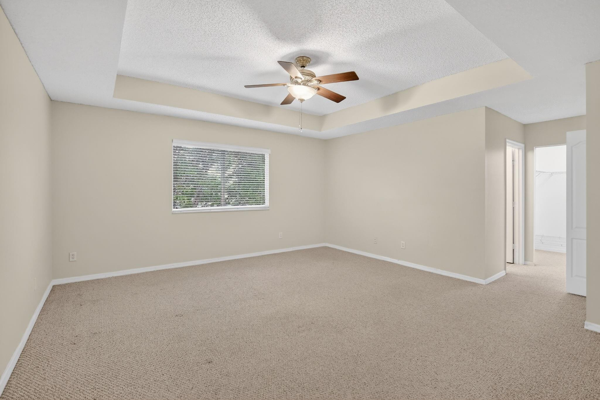 LAGUNA ISLES - Residential Lease