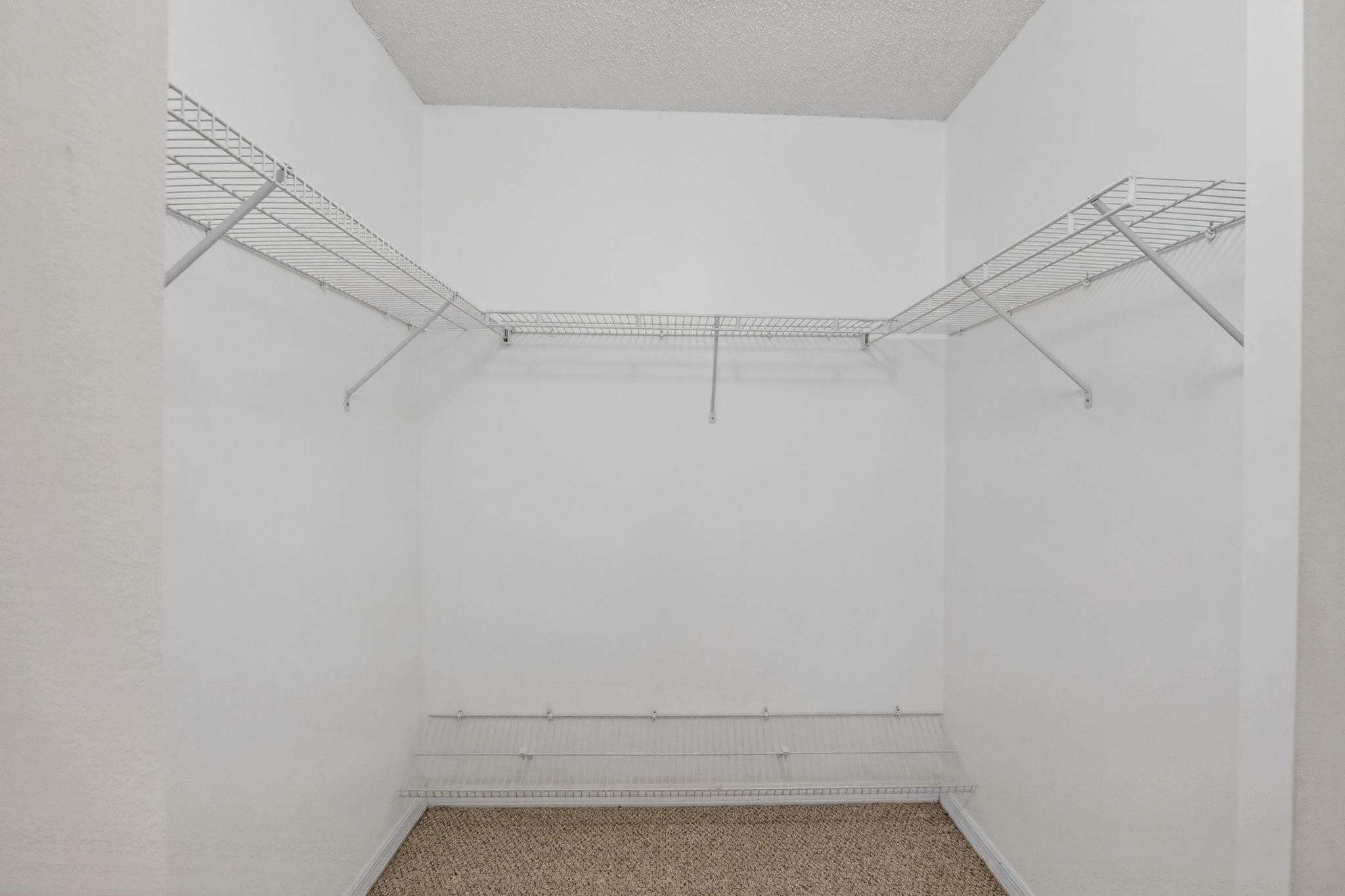 LAGUNA ISLES - Residential Lease