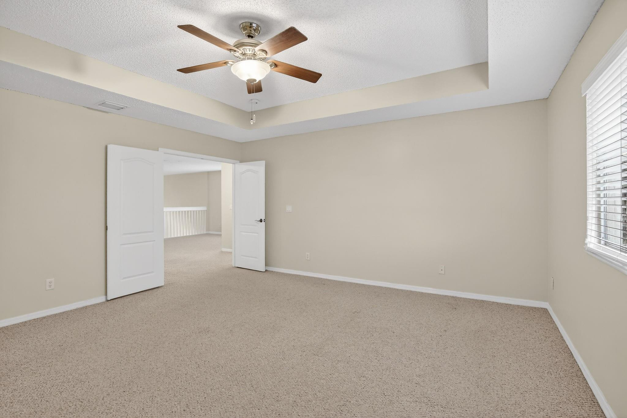 LAGUNA ISLES - Residential Lease