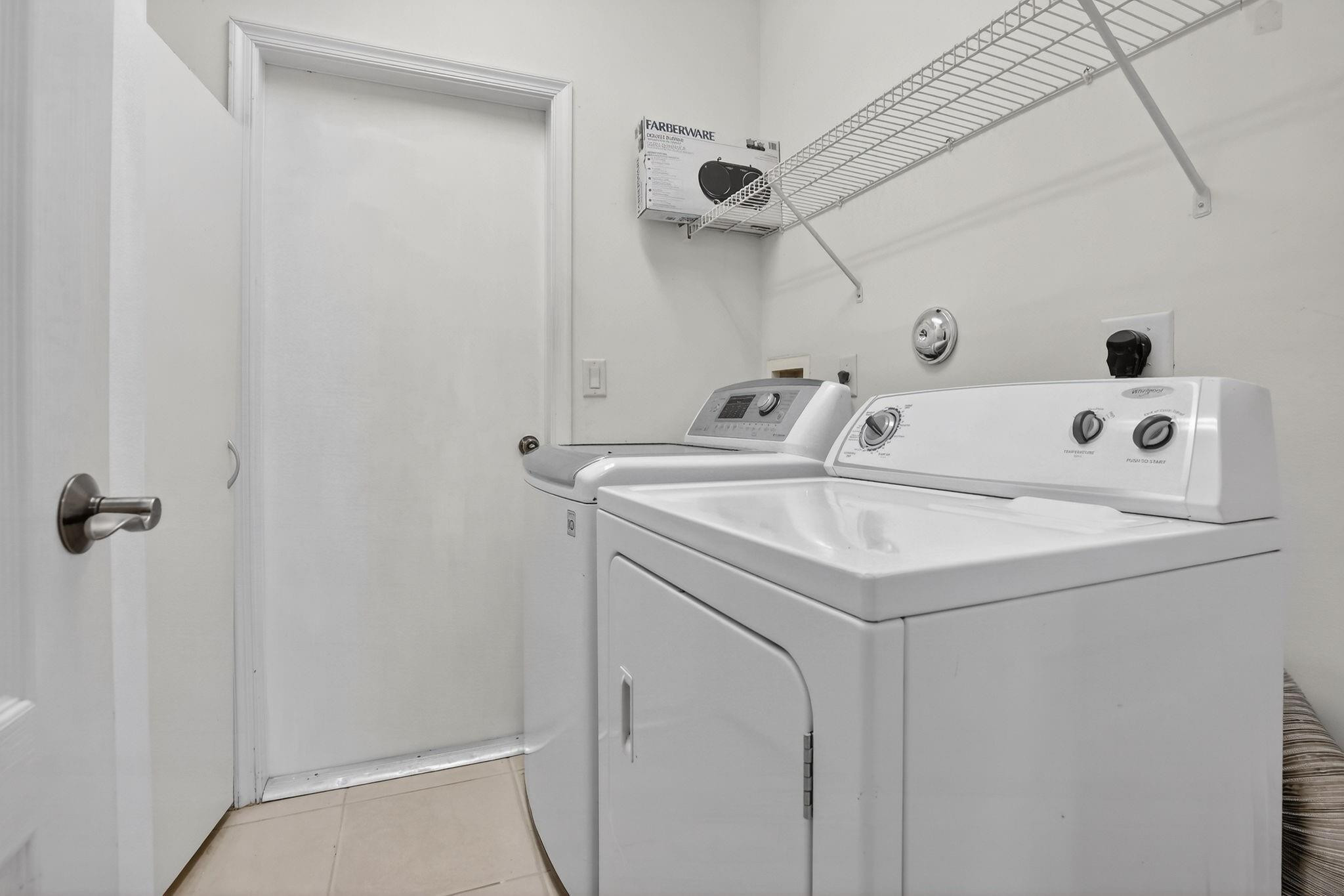 LAGUNA ISLES - Residential Lease