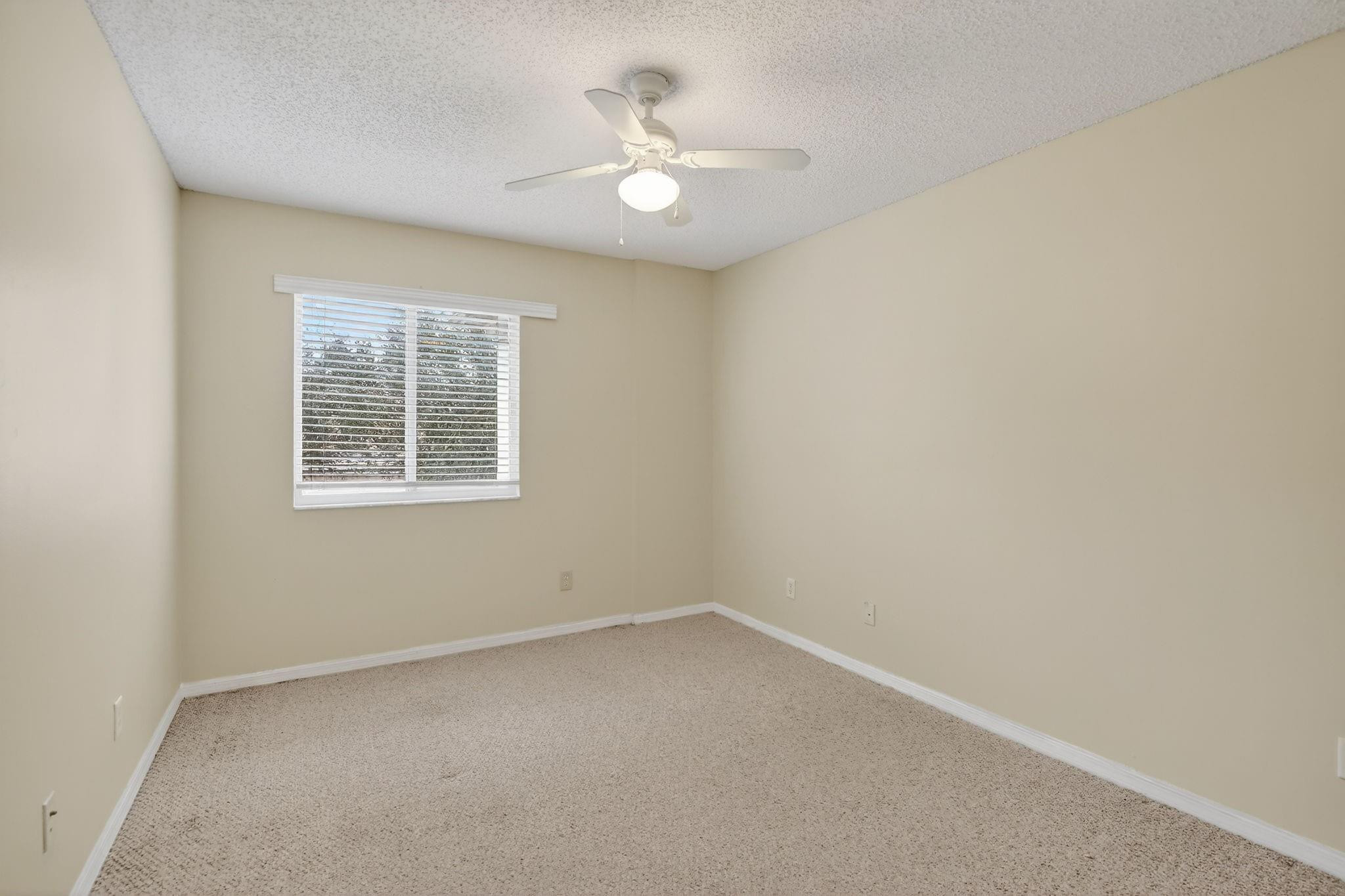 LAGUNA ISLES - Residential Lease