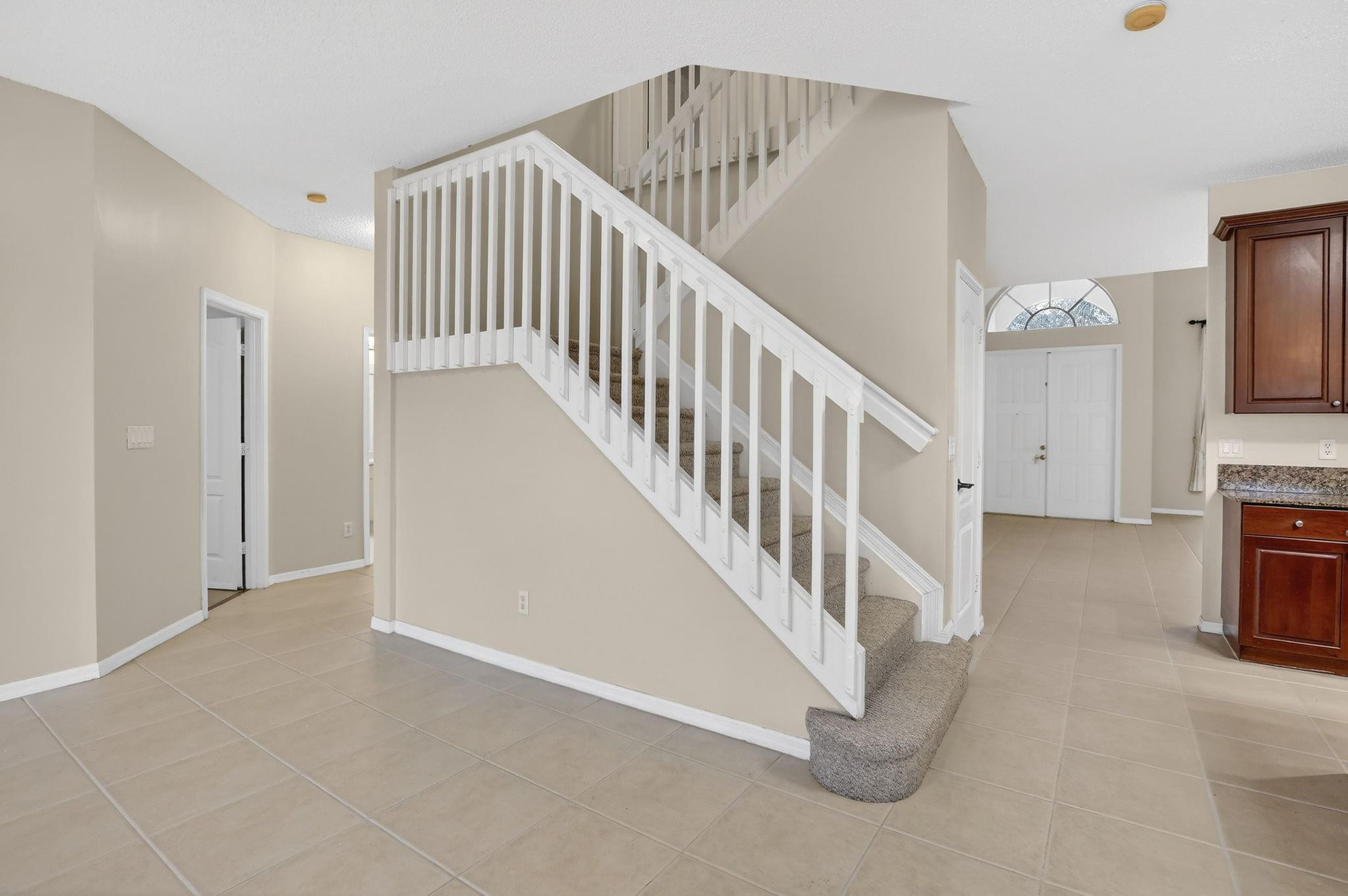 LAGUNA ISLES - Residential Lease