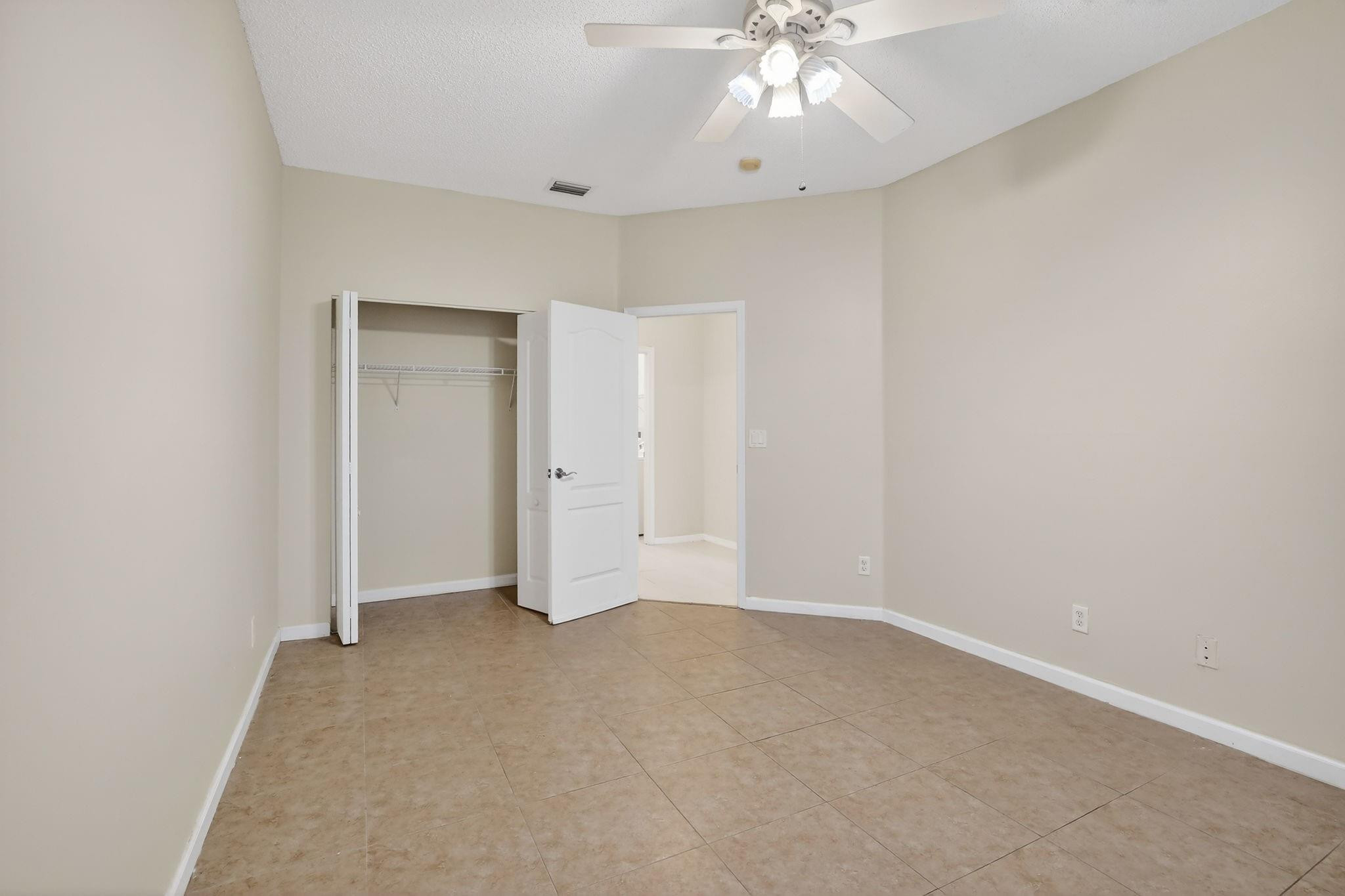 LAGUNA ISLES - Residential Lease