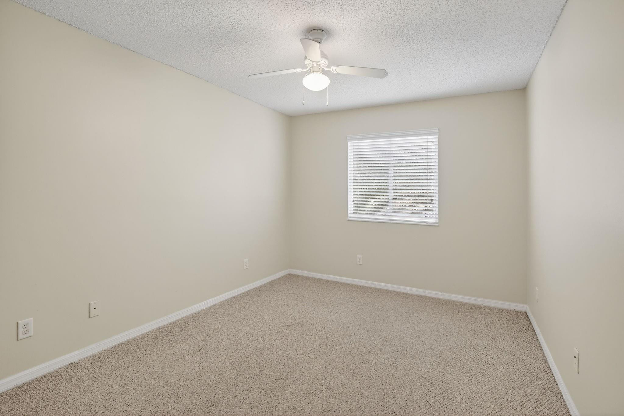 LAGUNA ISLES - Residential Lease