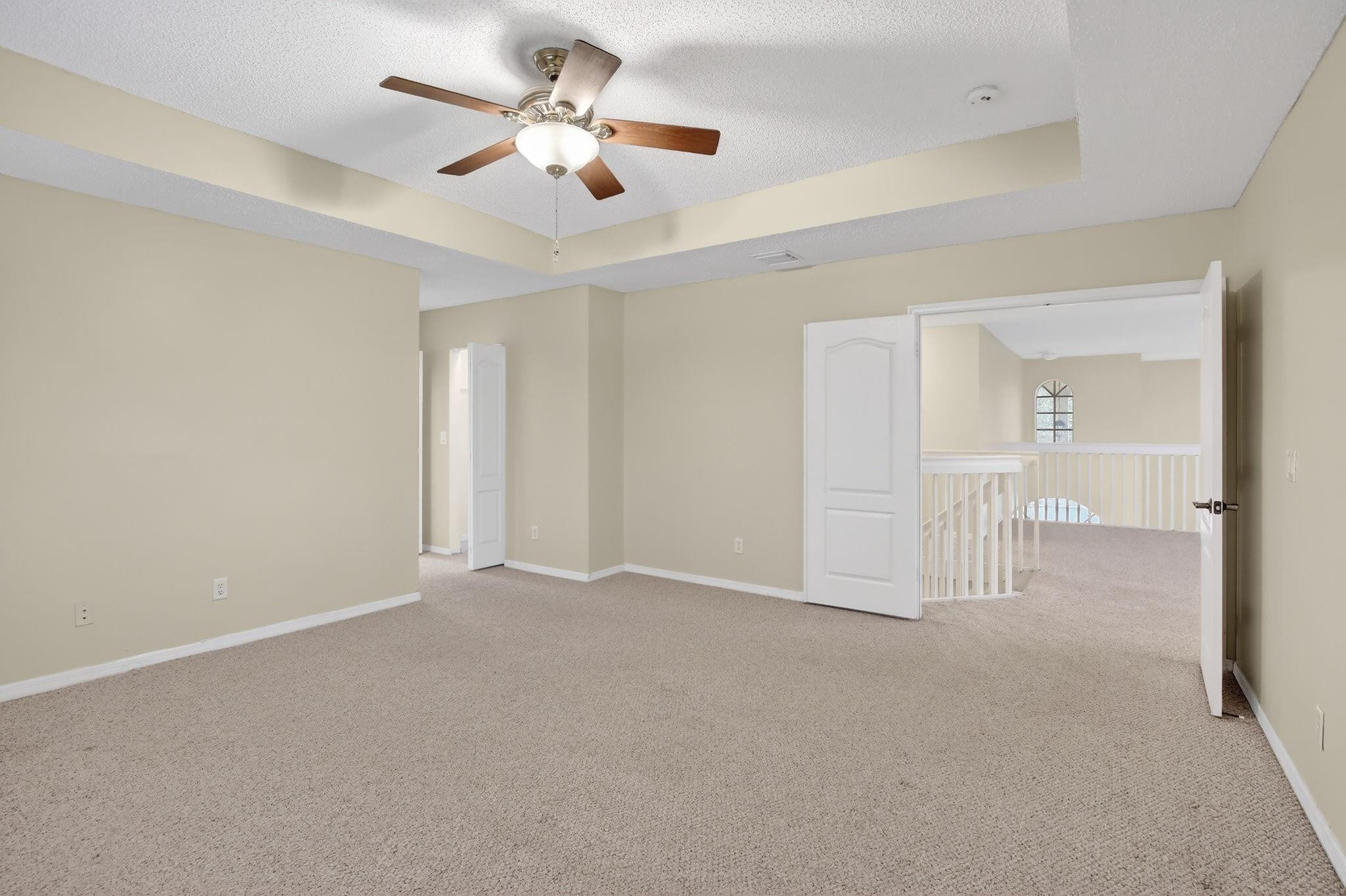 LAGUNA ISLES - Residential Lease