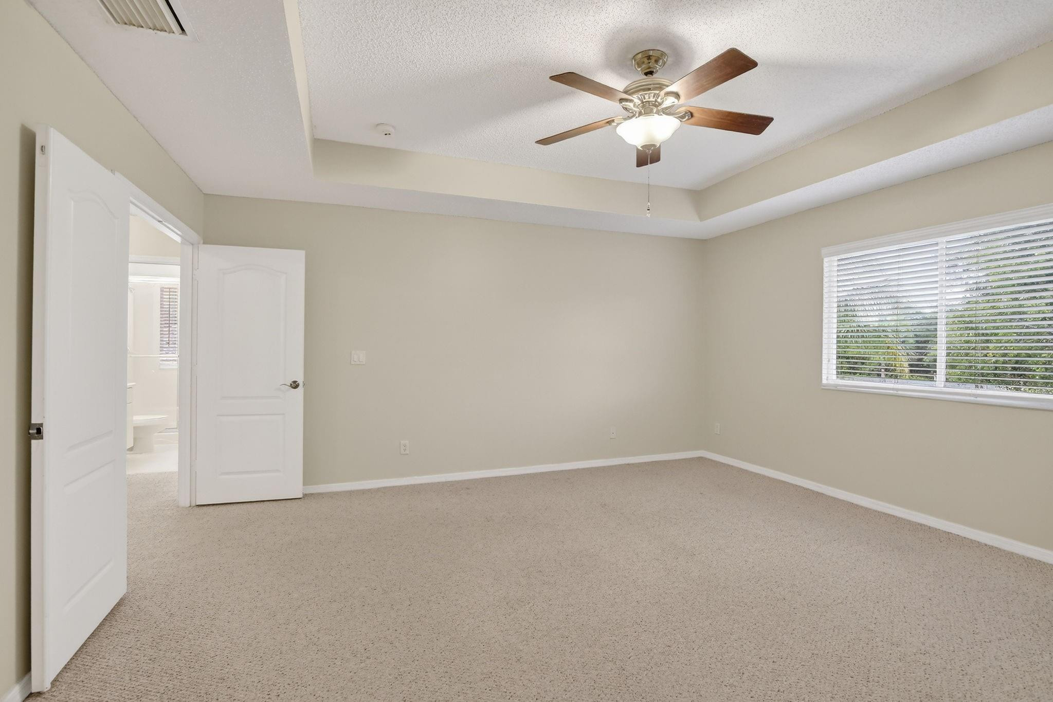 LAGUNA ISLES - Residential Lease