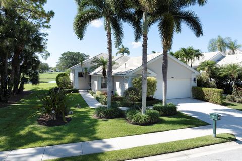 Single Family Residence in Palm Beach Gardens FL 597 Masters Way Way 2.jpg