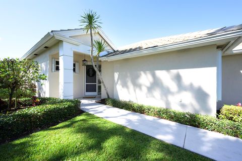 Single Family Residence in Palm Beach Gardens FL 597 Masters Way Way 4.jpg