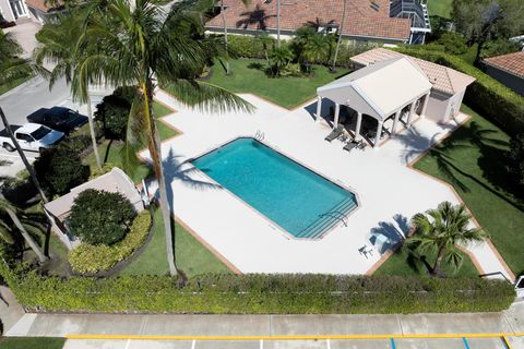 Single Family Residence in Palm Beach Gardens FL 597 Masters Way Way 34.jpg