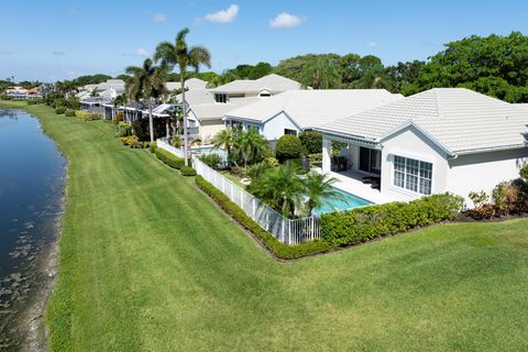 Single Family Residence in Palm Beach Gardens FL 597 Masters Way Way 25.jpg