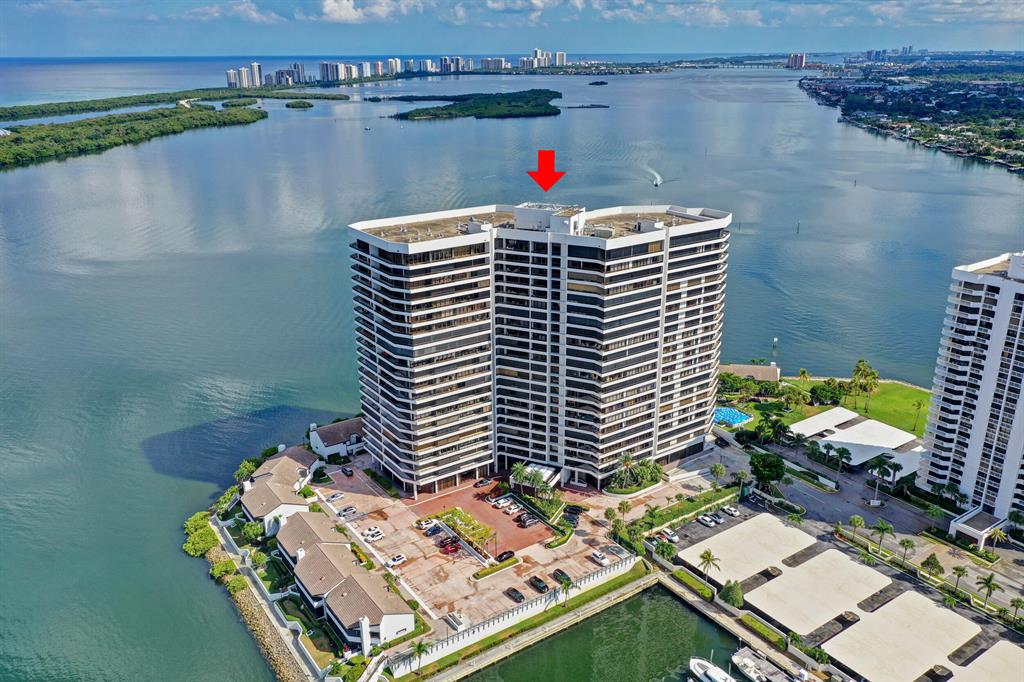 OLD PORT COVE LAKE POINT - Residential