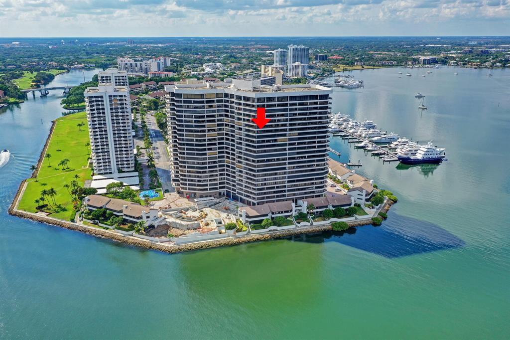 OLD PORT COVE LAKE POINT - Residential