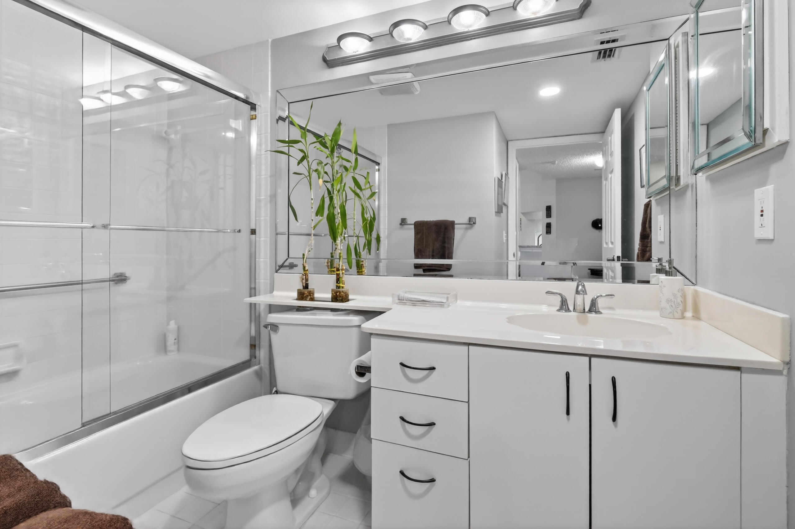 SUNRISE LAKES 197 CONDO - Residential