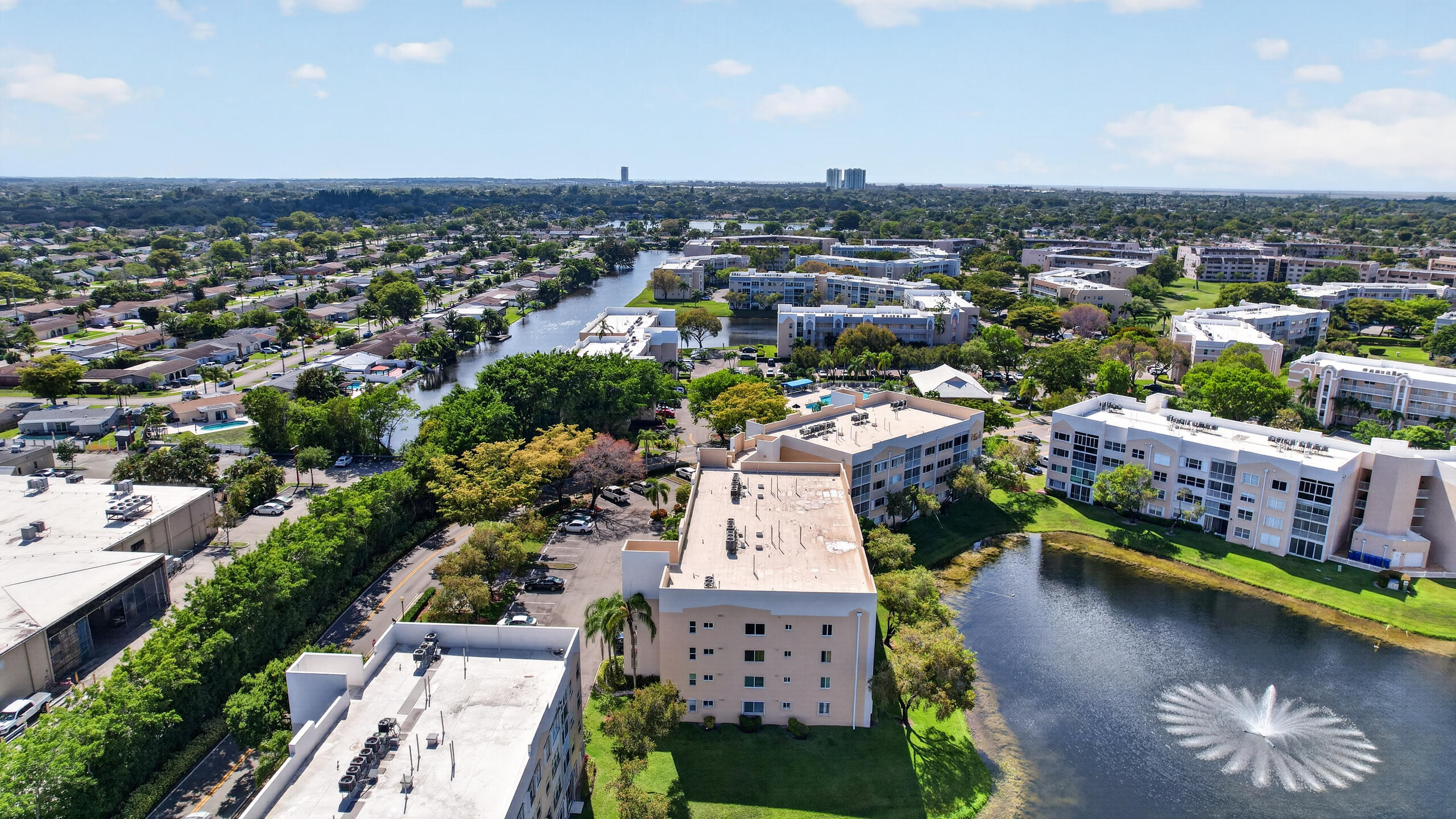 SUNRISE LAKES 197 CONDO - Residential