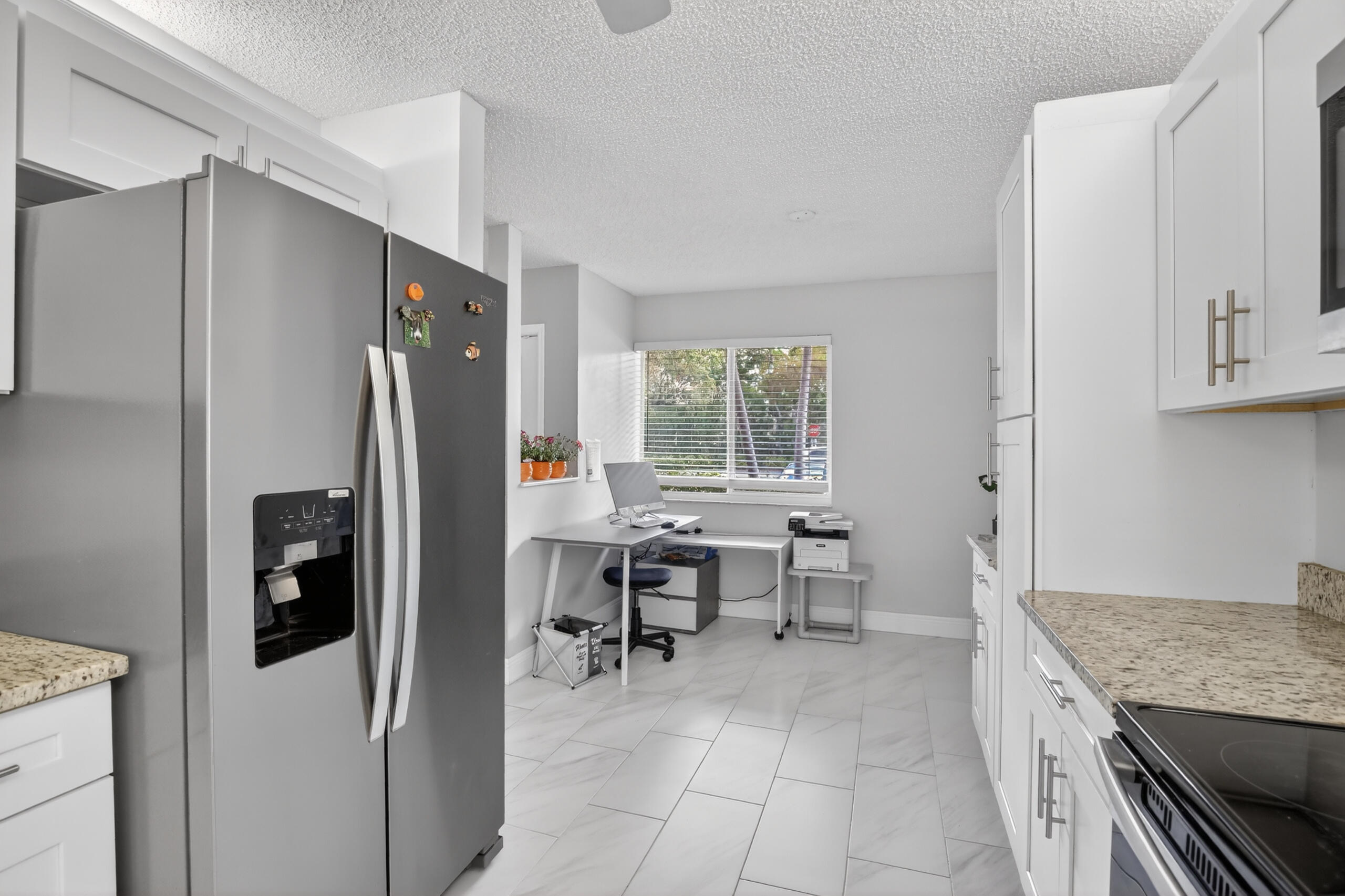 SUNRISE LAKES 197 CONDO - Residential