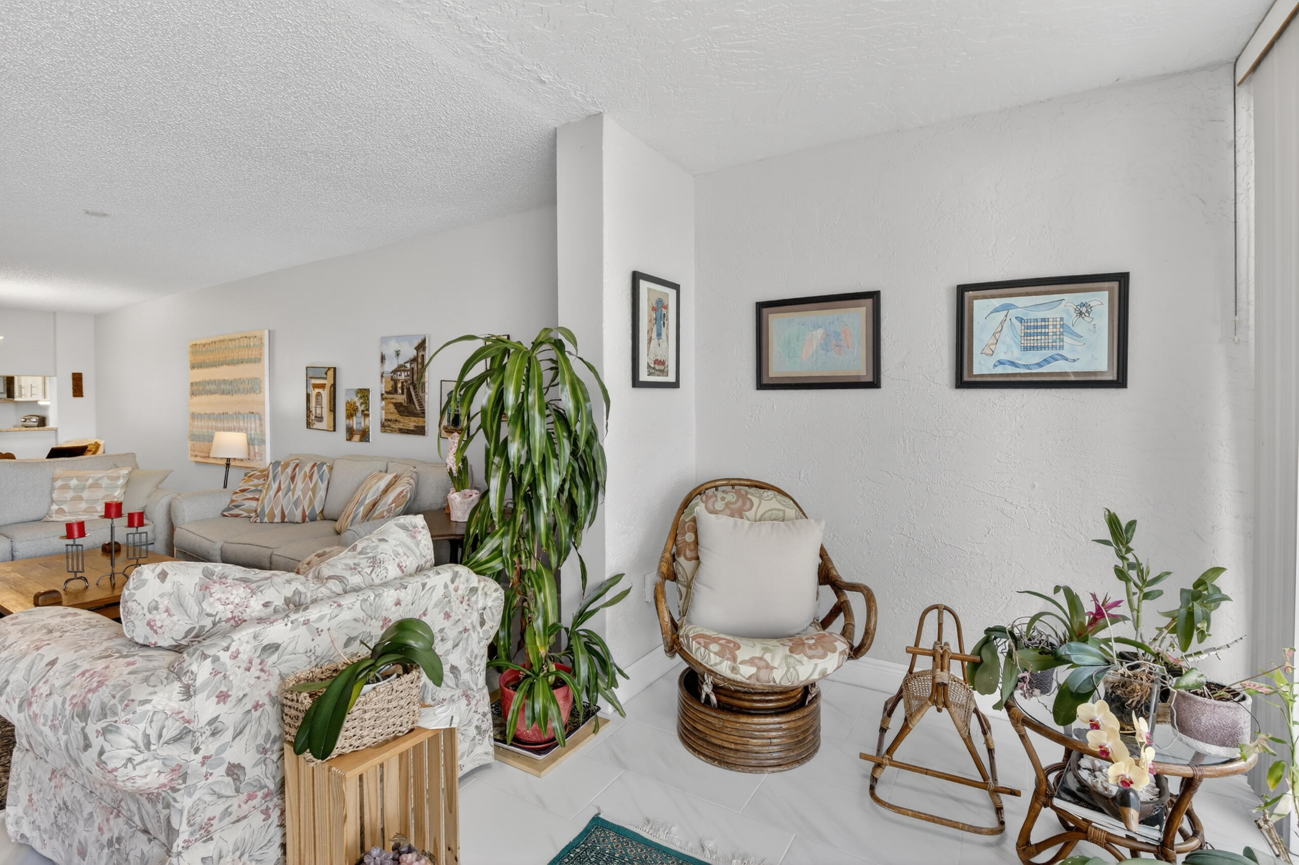 SUNRISE LAKES 197 CONDO - Residential