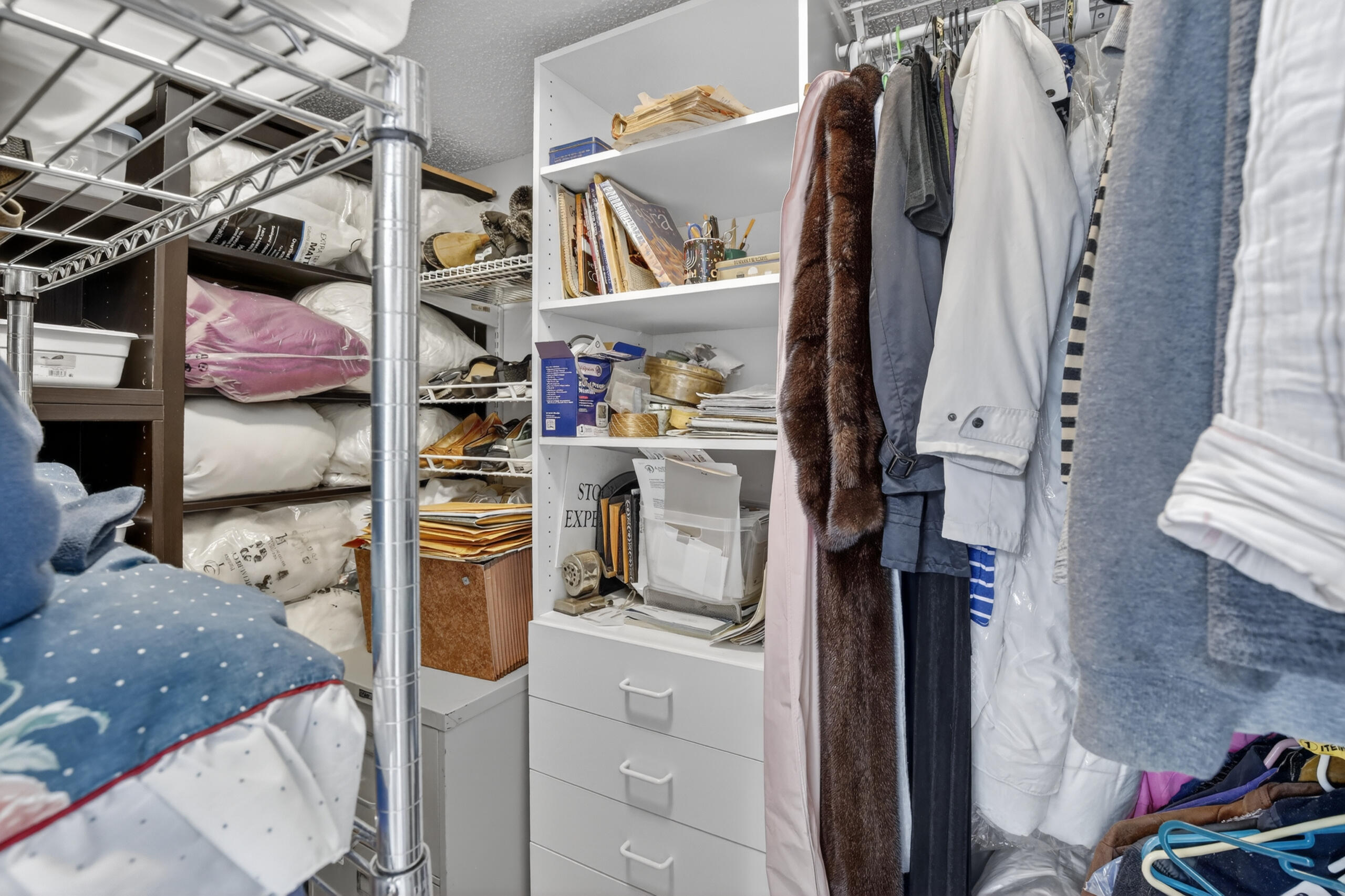 SUNRISE LAKES 197 CONDO - Residential