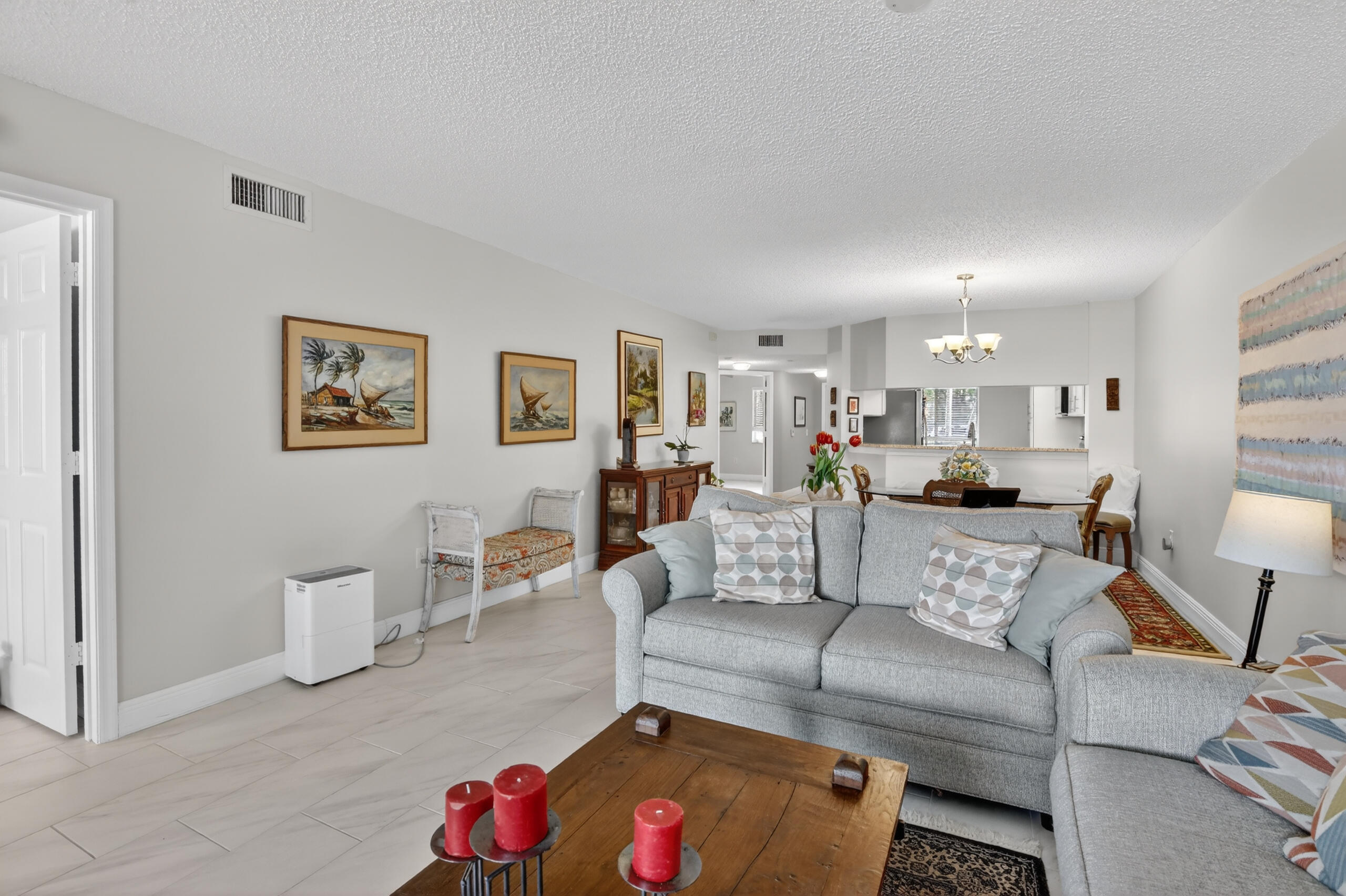 SUNRISE LAKES 197 CONDO - Residential