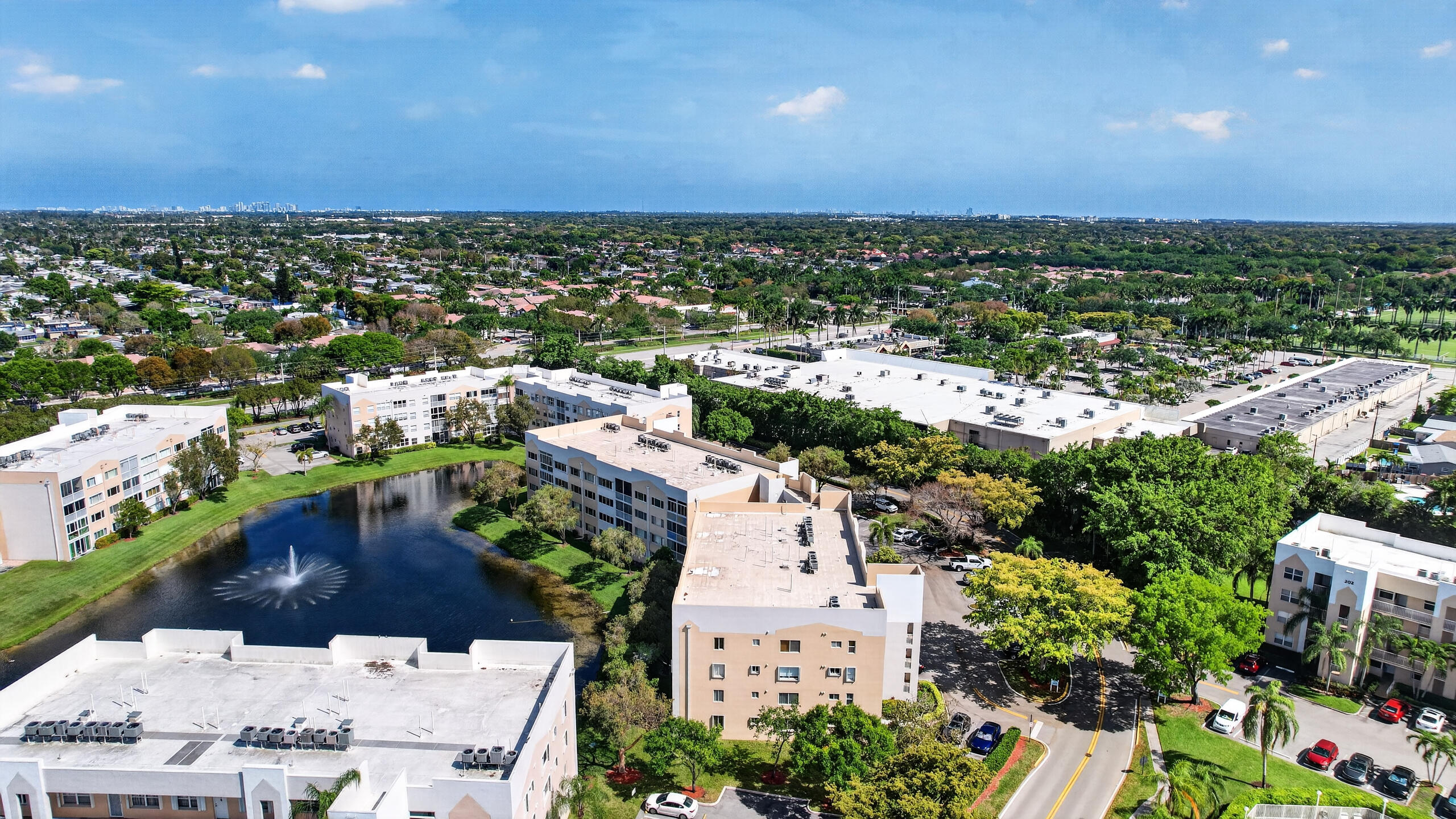 SUNRISE LAKES 197 CONDO - Residential