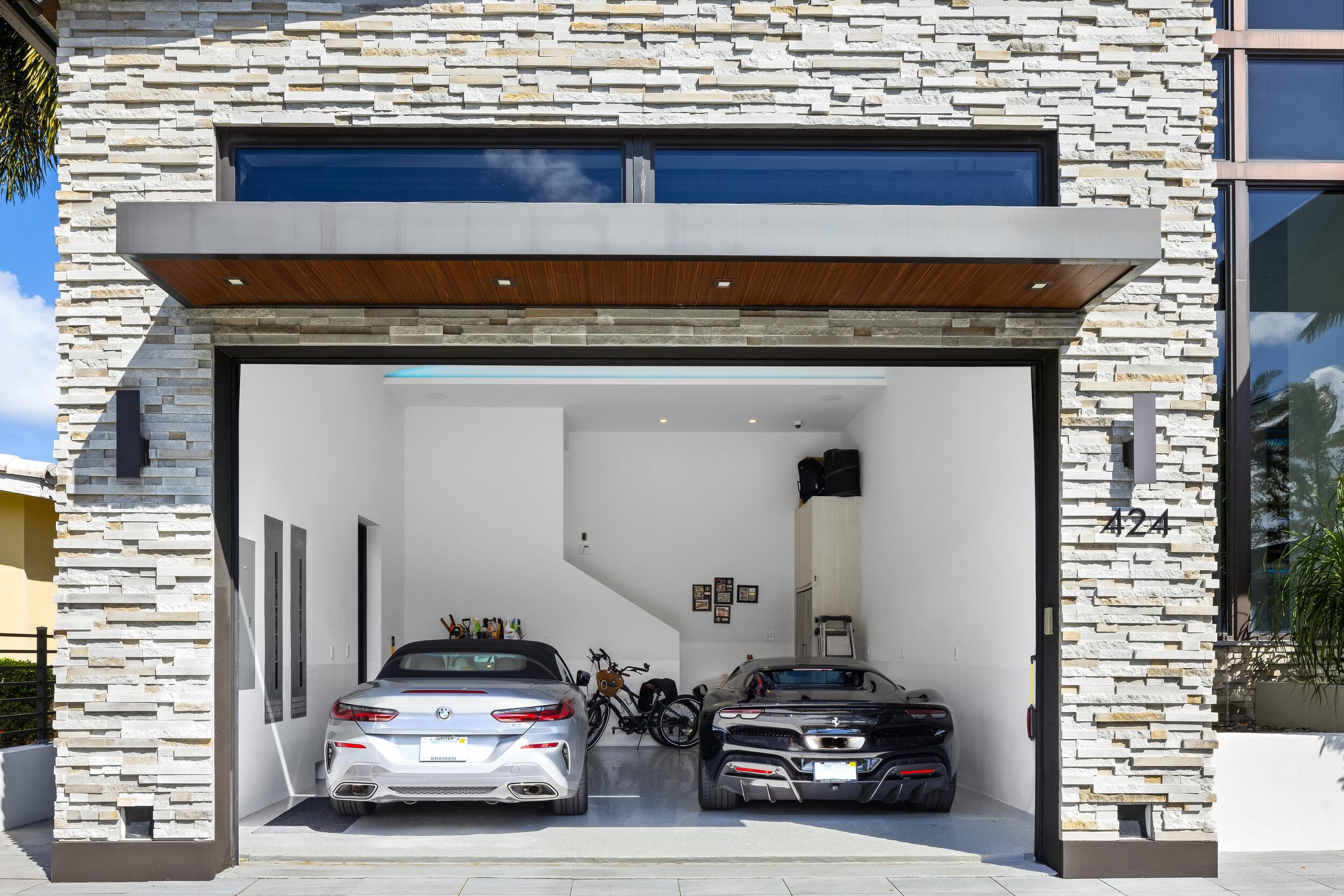 Venice 8-12 B - Residential