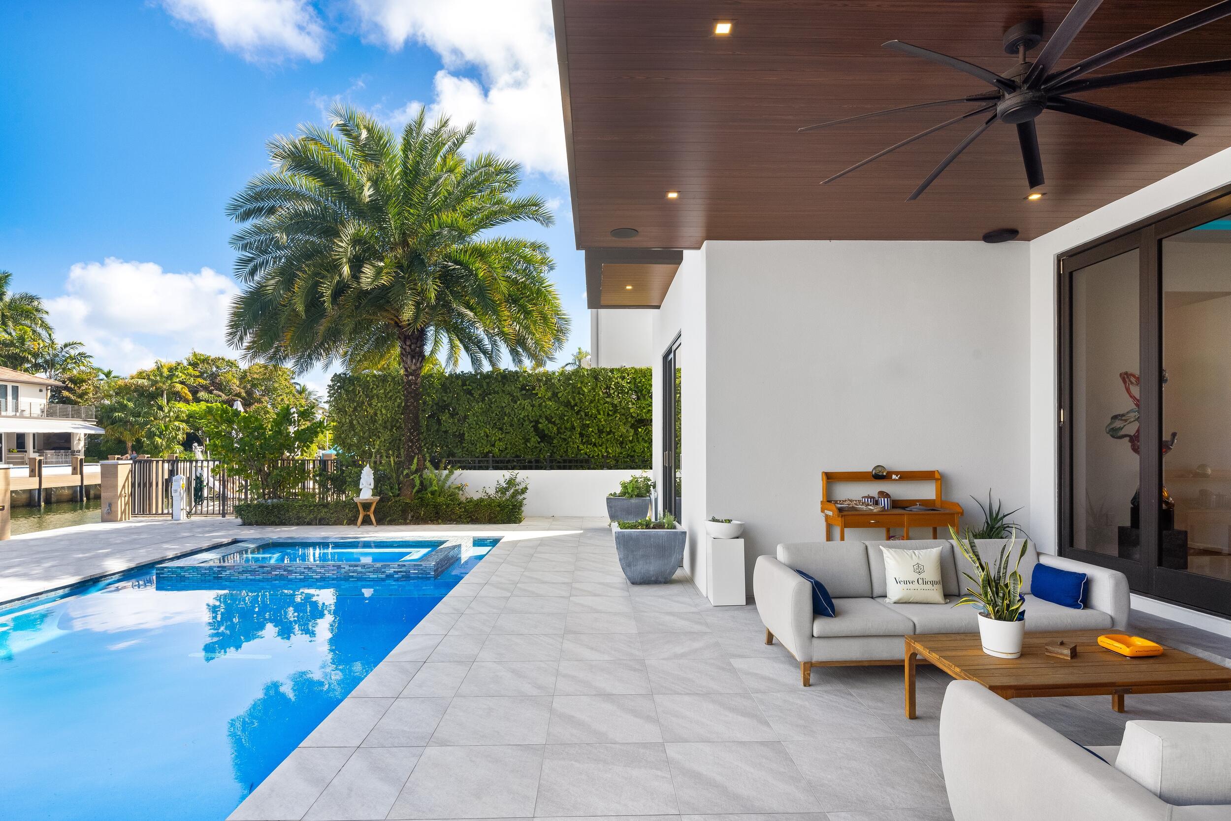 Venice 8-12 B - Residential