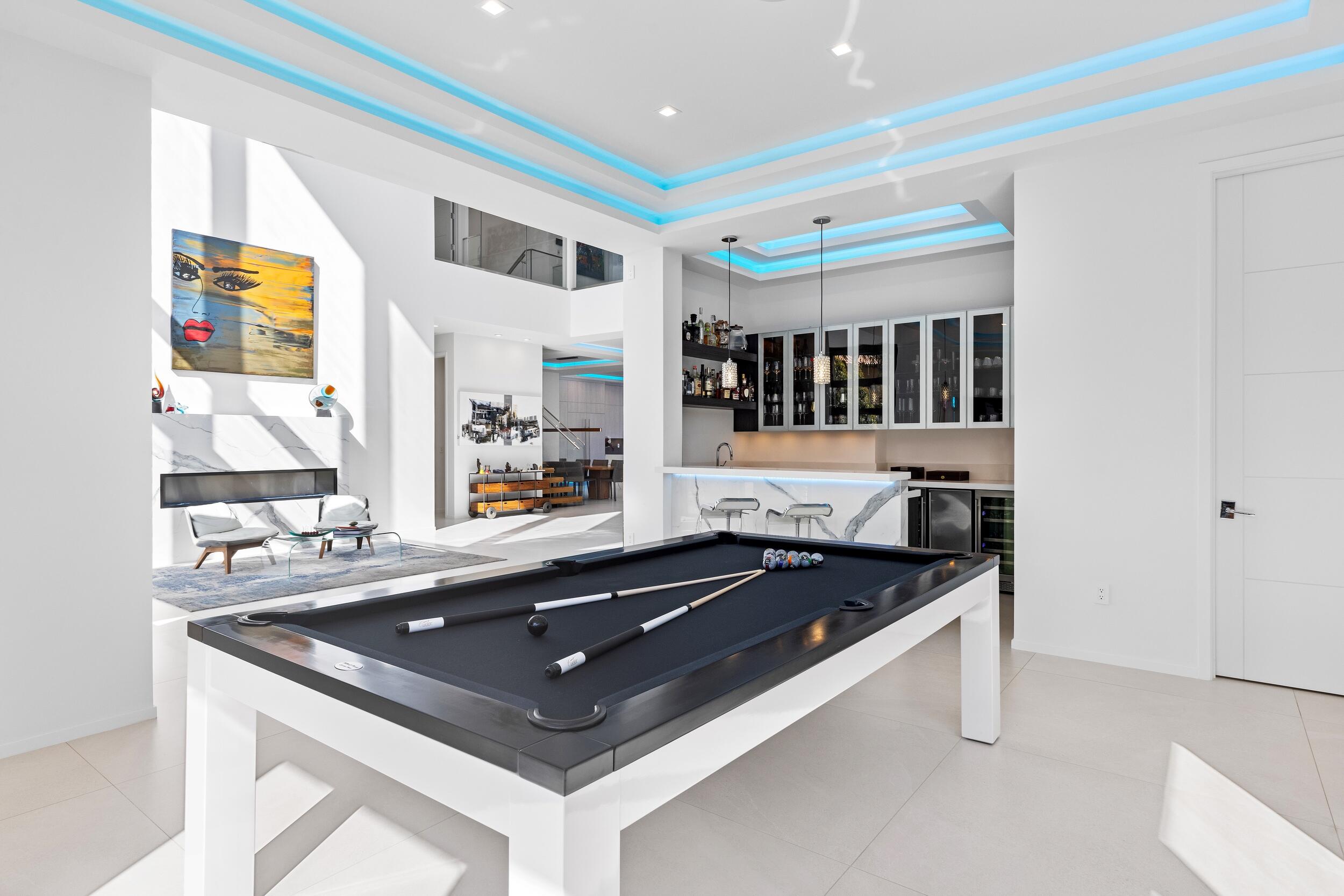 Venice 8-12 B - Residential