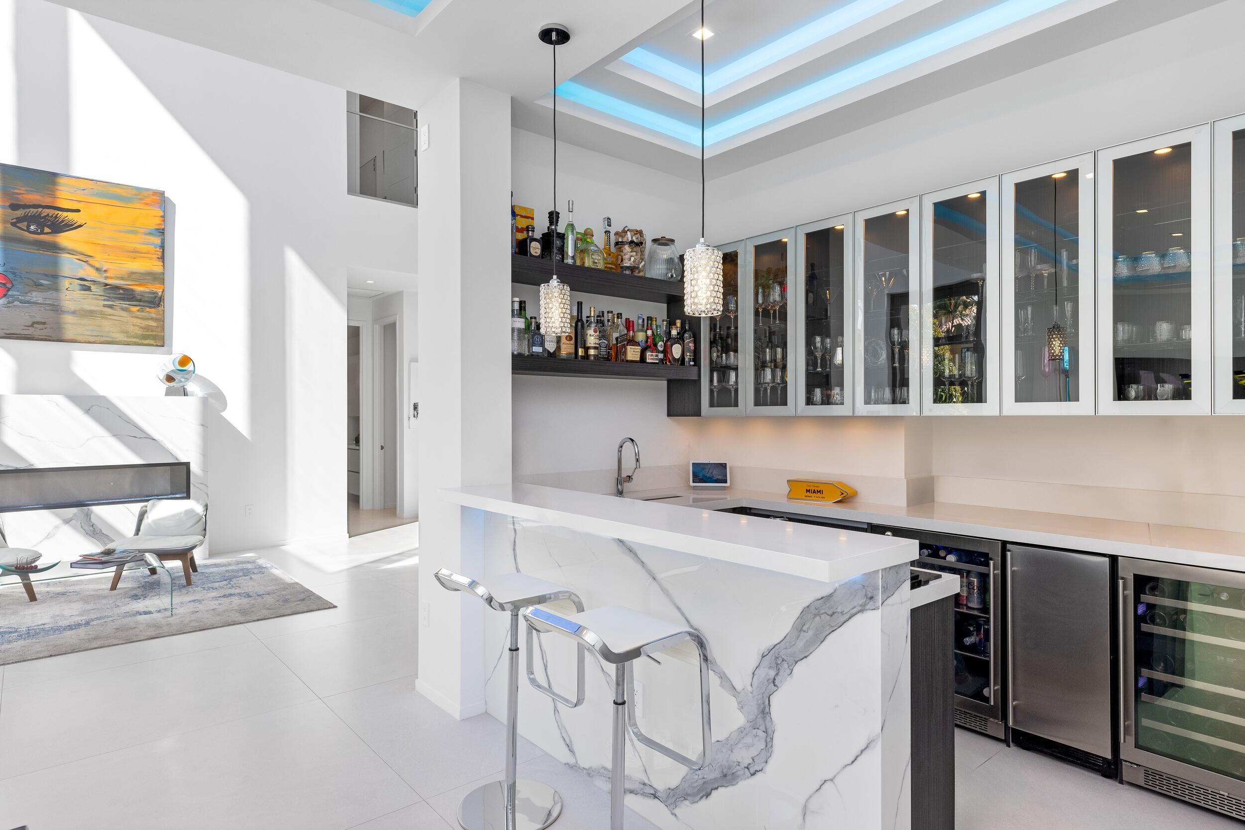 Venice 8-12 B - Residential