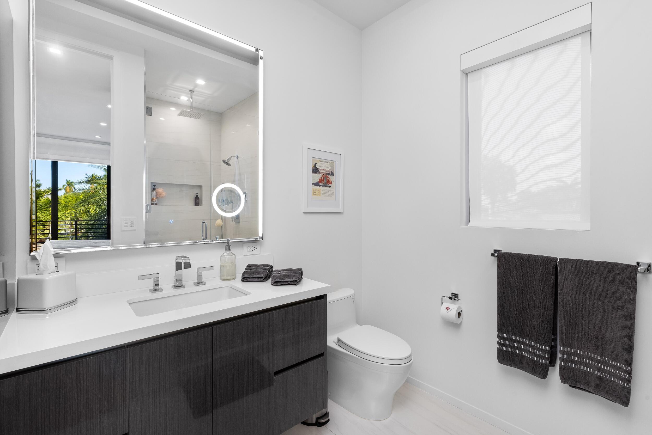 Venice 8-12 B - Residential