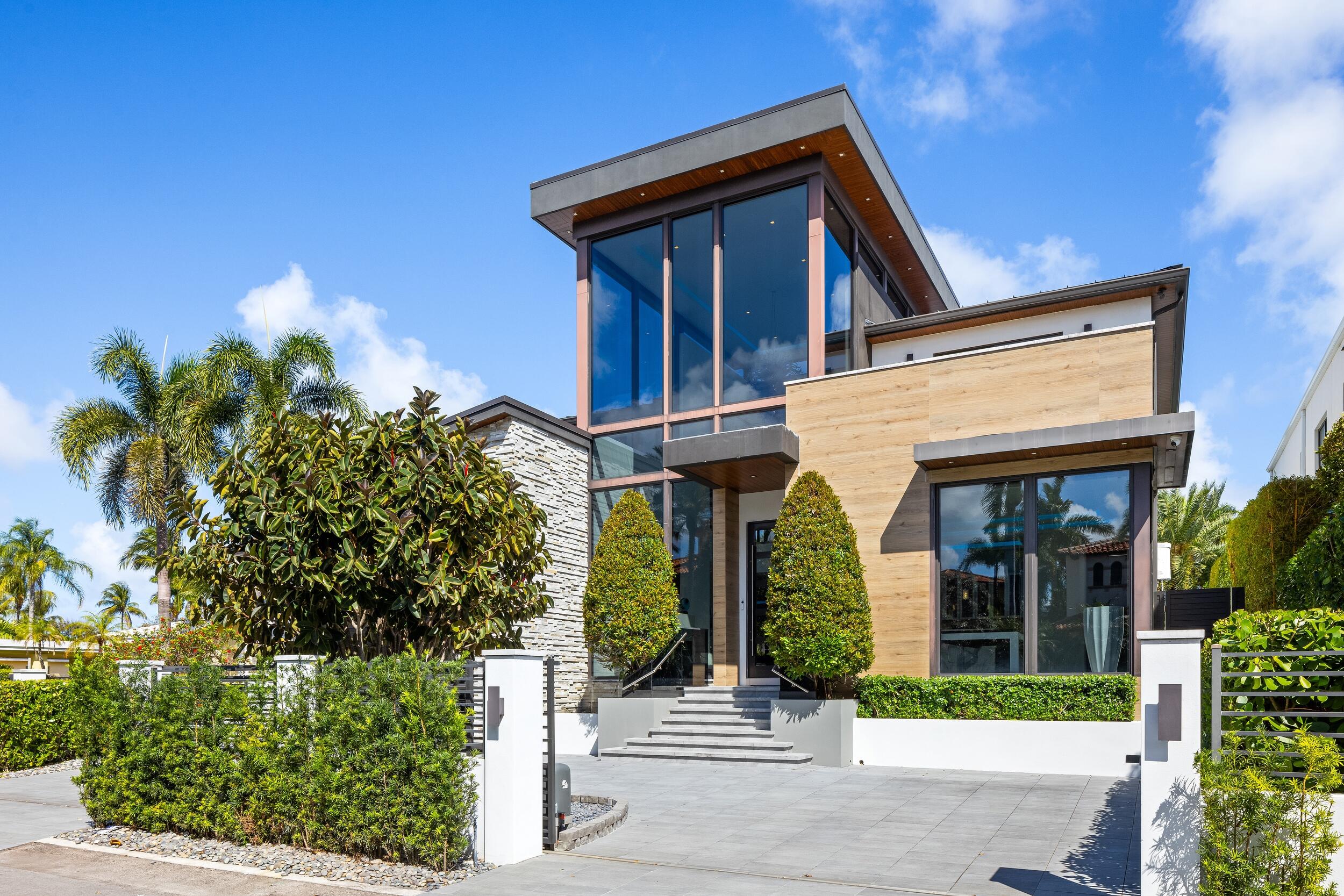 424 Coconut Isle Drive